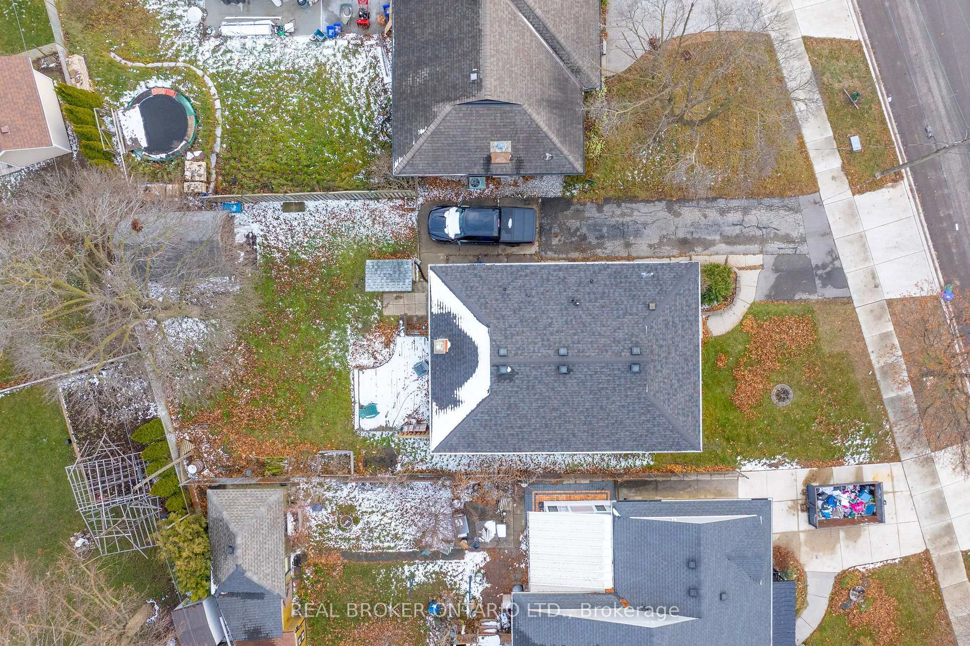 Photo 47 of 220 Bruce Street, Kitchener — HOMEH