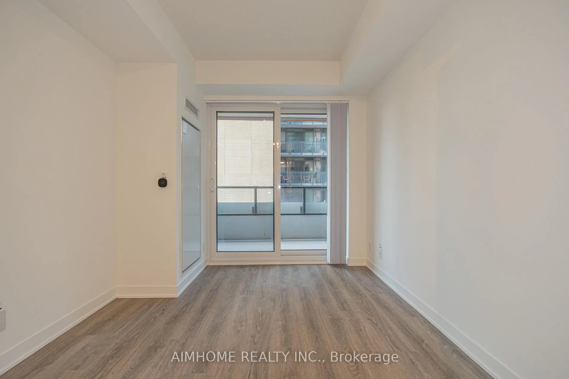 Photo 7 of Unit 718, 180 Front Street E, Toronto, Moss Park — HOMEH
