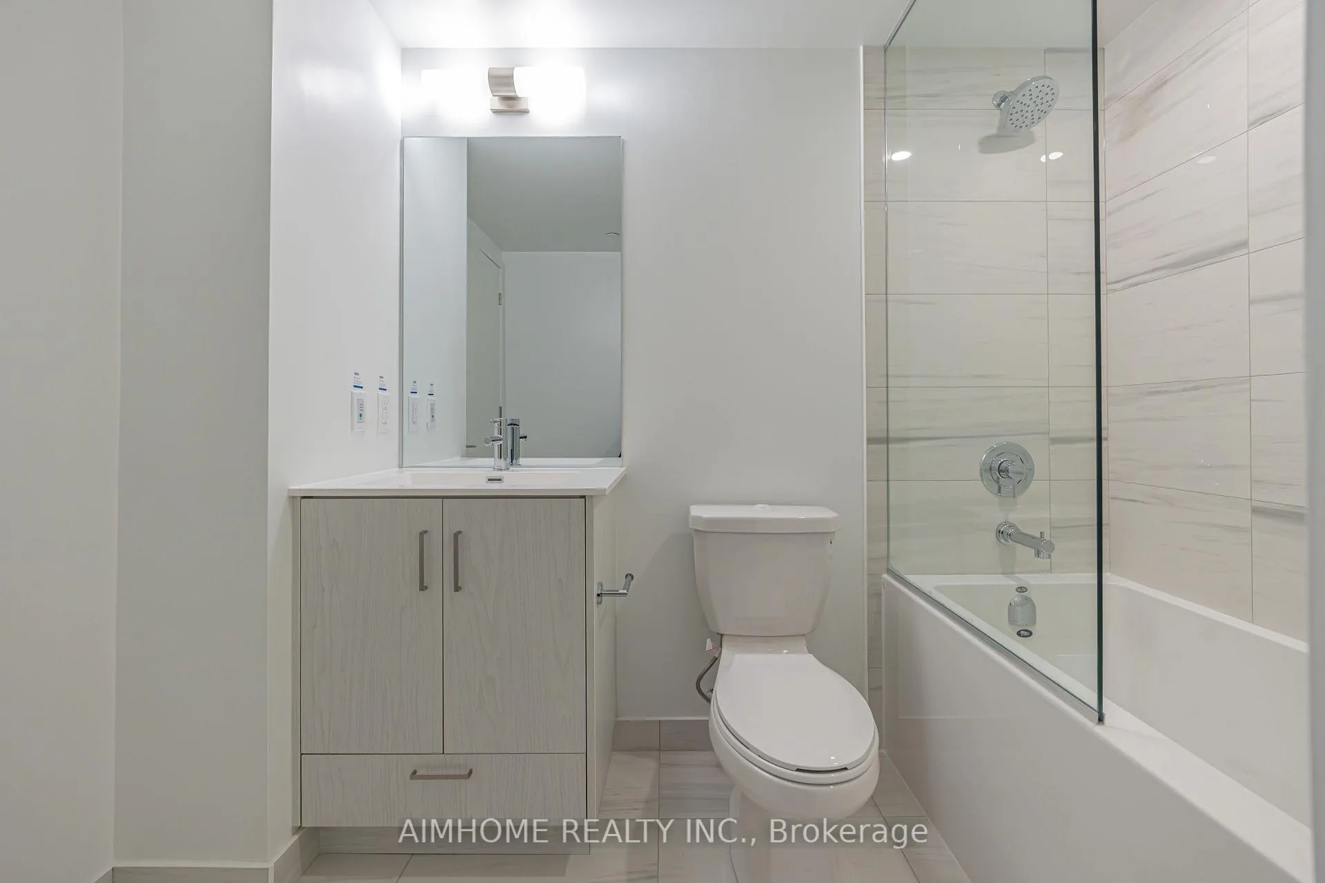 Photo 15 of Unit 718, 180 Front Street E, Toronto, Moss Park — HOMEH