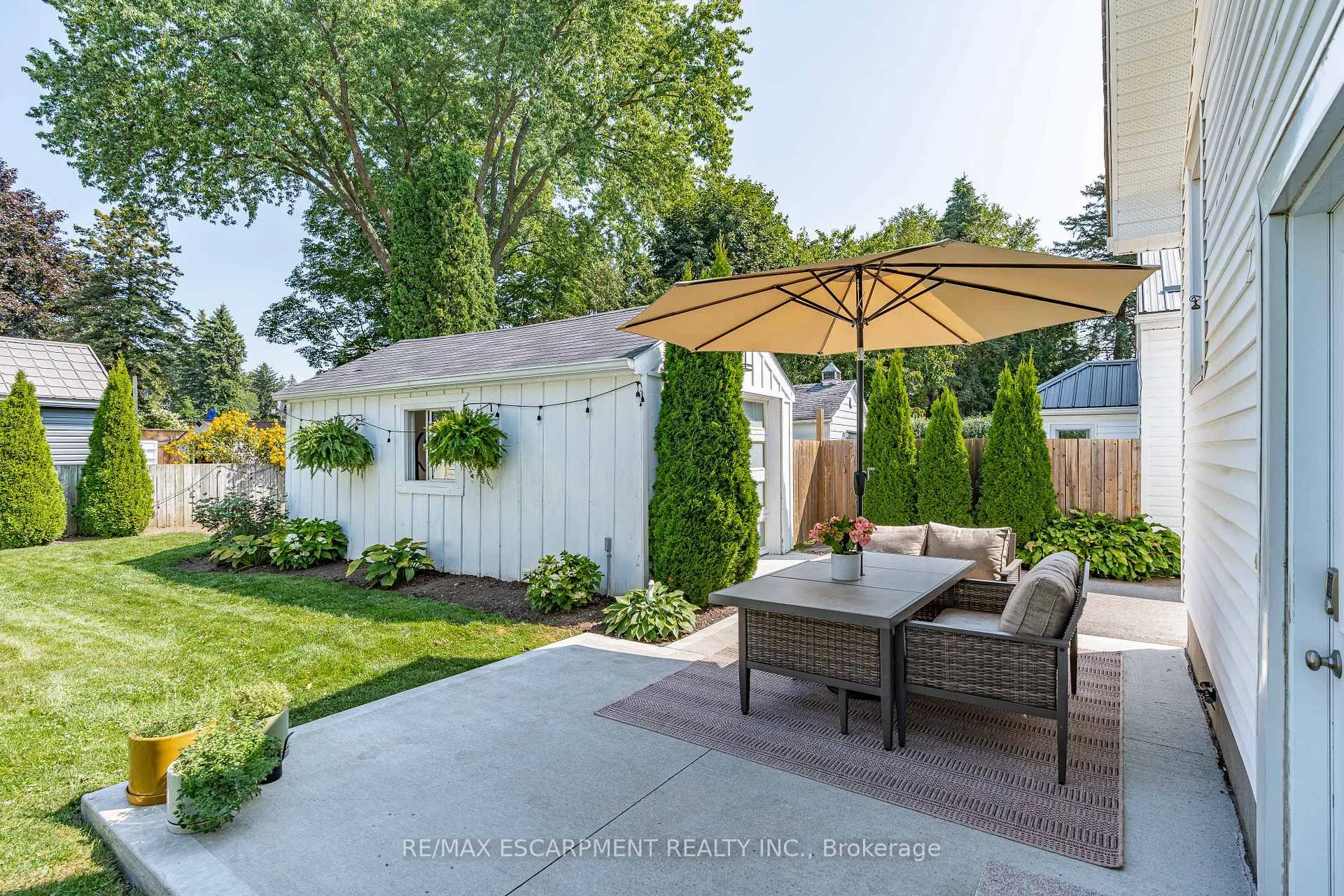 Photo 33 of 17 Davis Street W, Norfolk, Simcoe — HOMEH