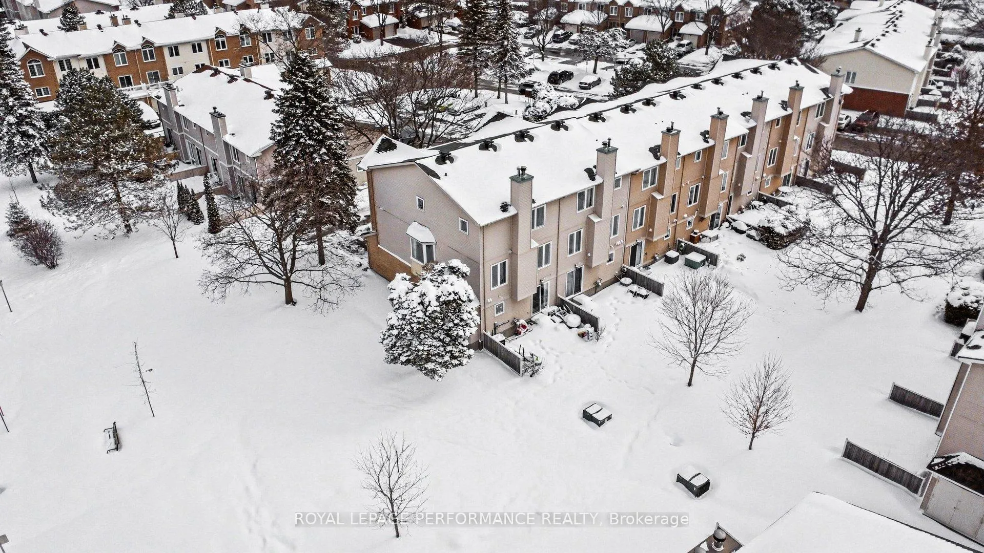 Photo 2 of 1931 Ashmont Street, Ottawa, Chapel Hill — HOMEH