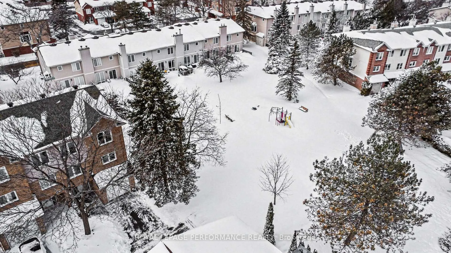 Photo 33 of 1931 Ashmont Street, Ottawa, Chapel Hill — HOMEH