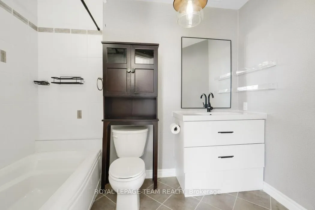 Photo 20 of Unit 203, 500 Claridge Drive, Ottawa, Barrhaven - Longfields — HOMEH