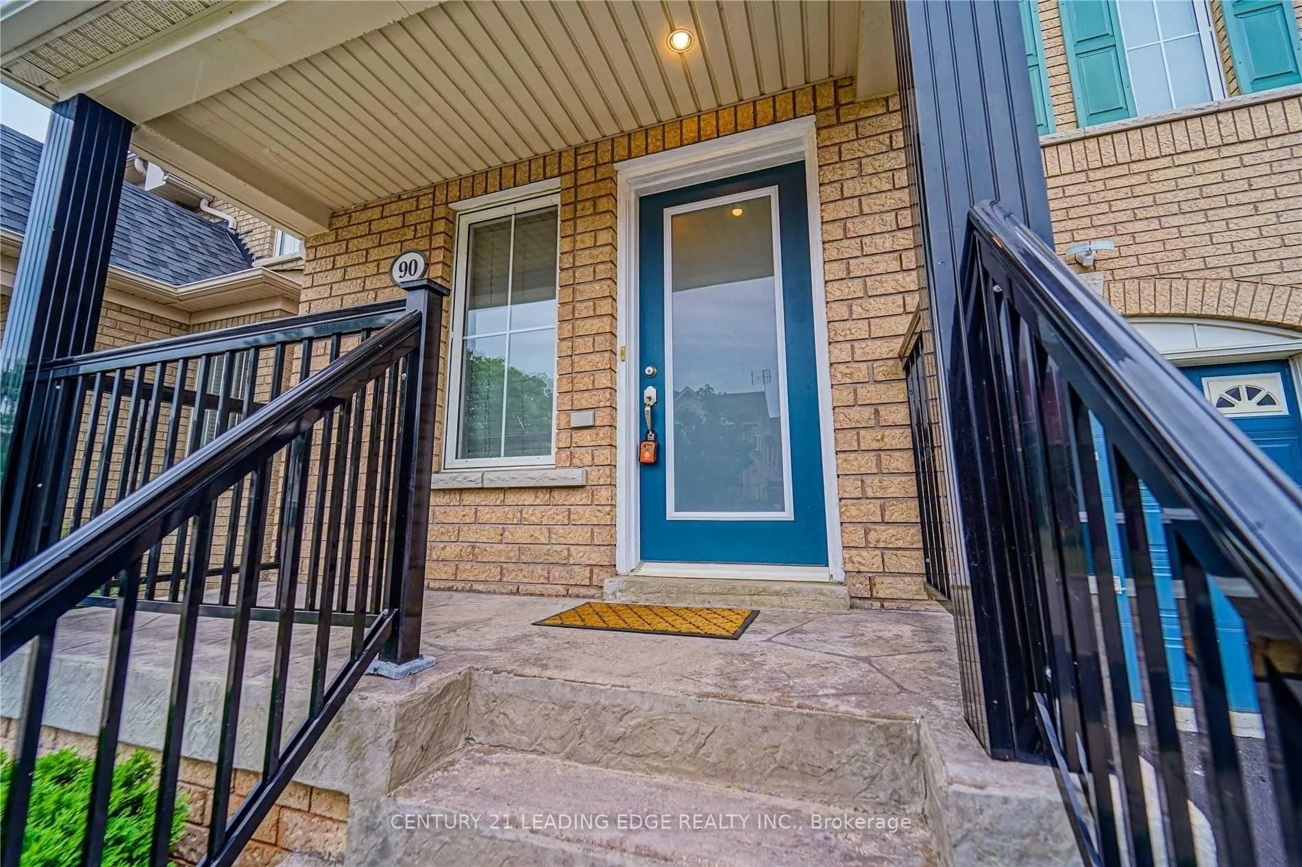 Photo 5 of 90 Carpendale Crescent, Ajax, Northeast Ajax — HOMEH