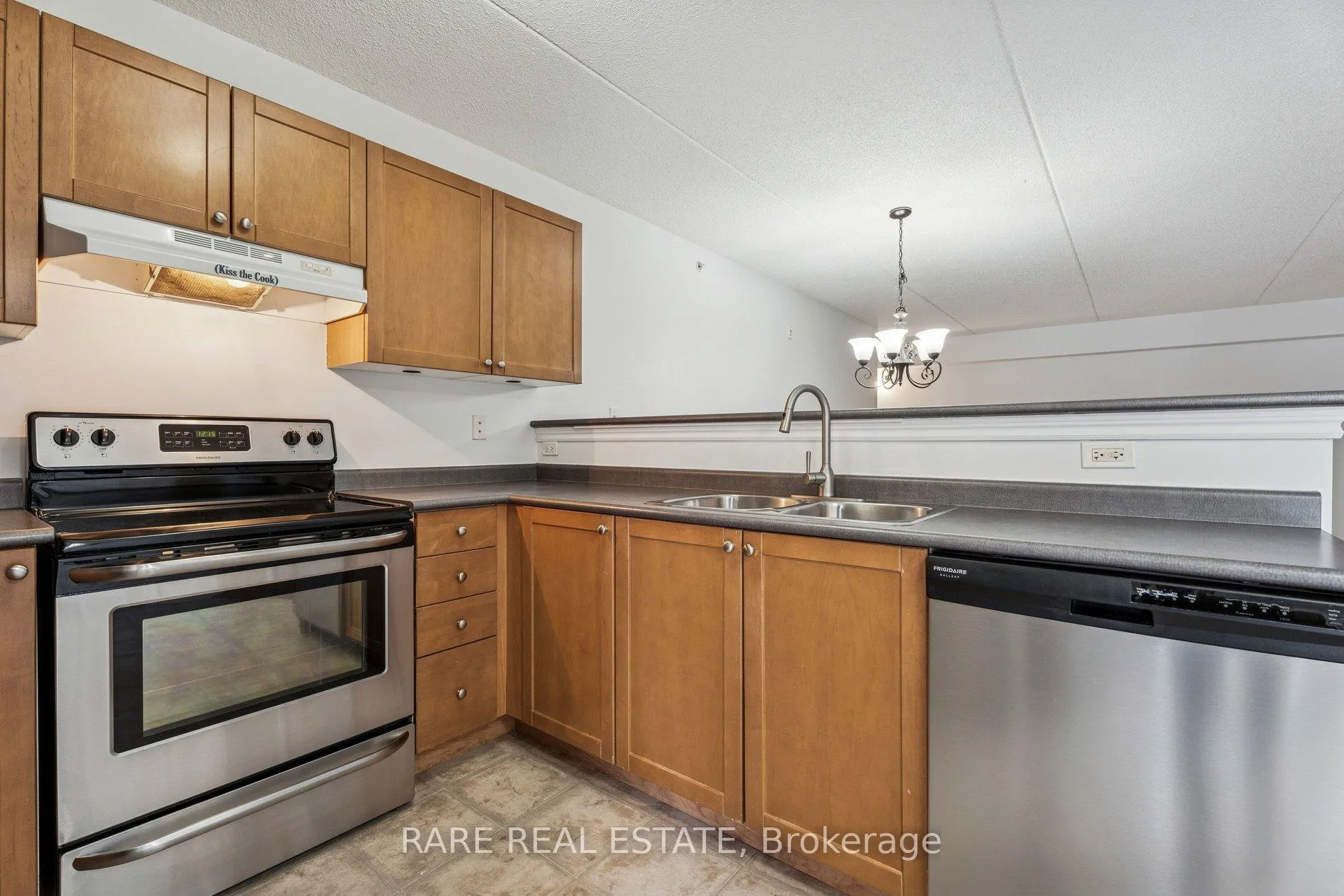 Photo 10 of Unit 101, 2075 Appleby Line, Burlington, Uptown — HOMEH