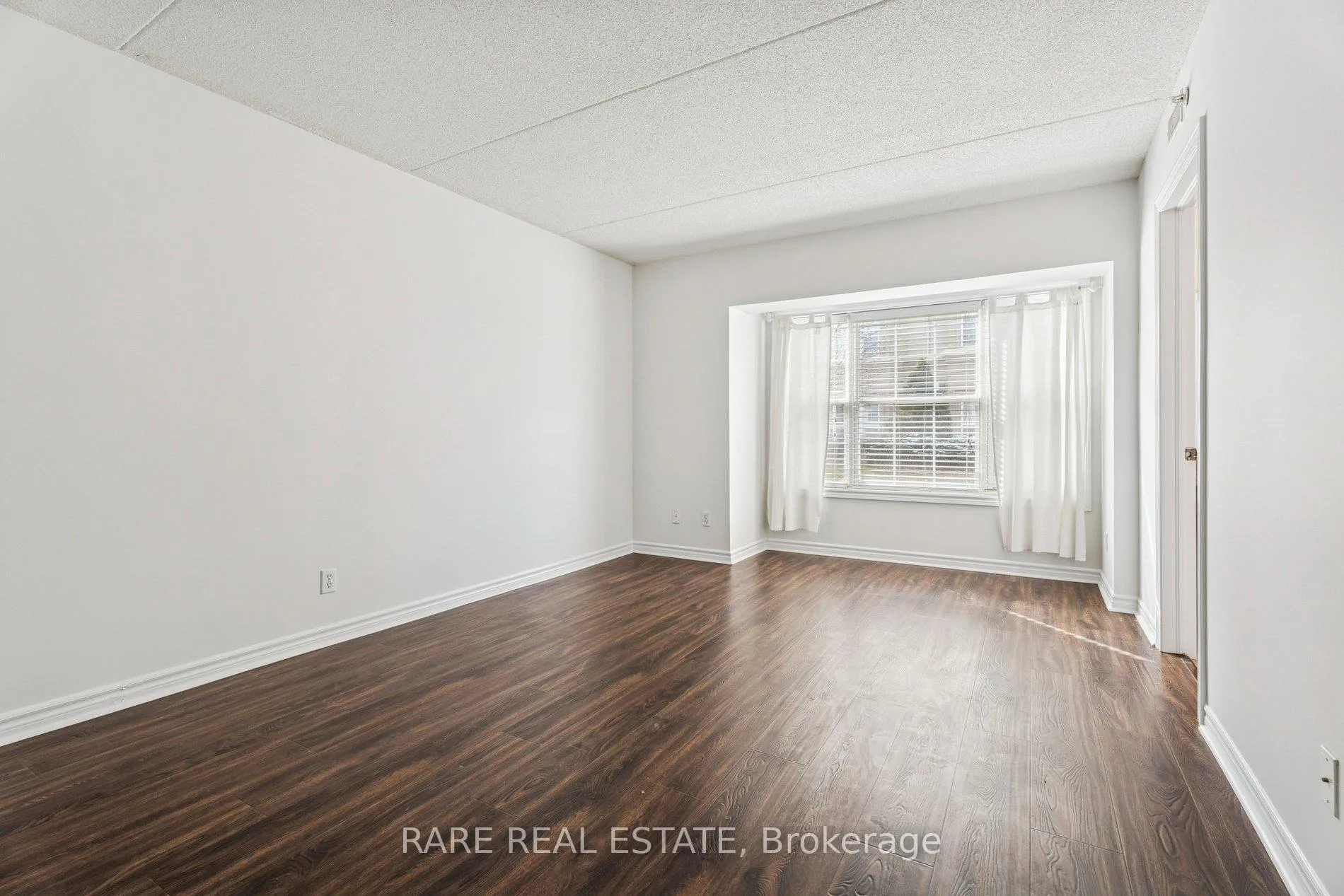 Photo 14 of Unit 101, 2075 Appleby Line, Burlington, Uptown — HOMEH