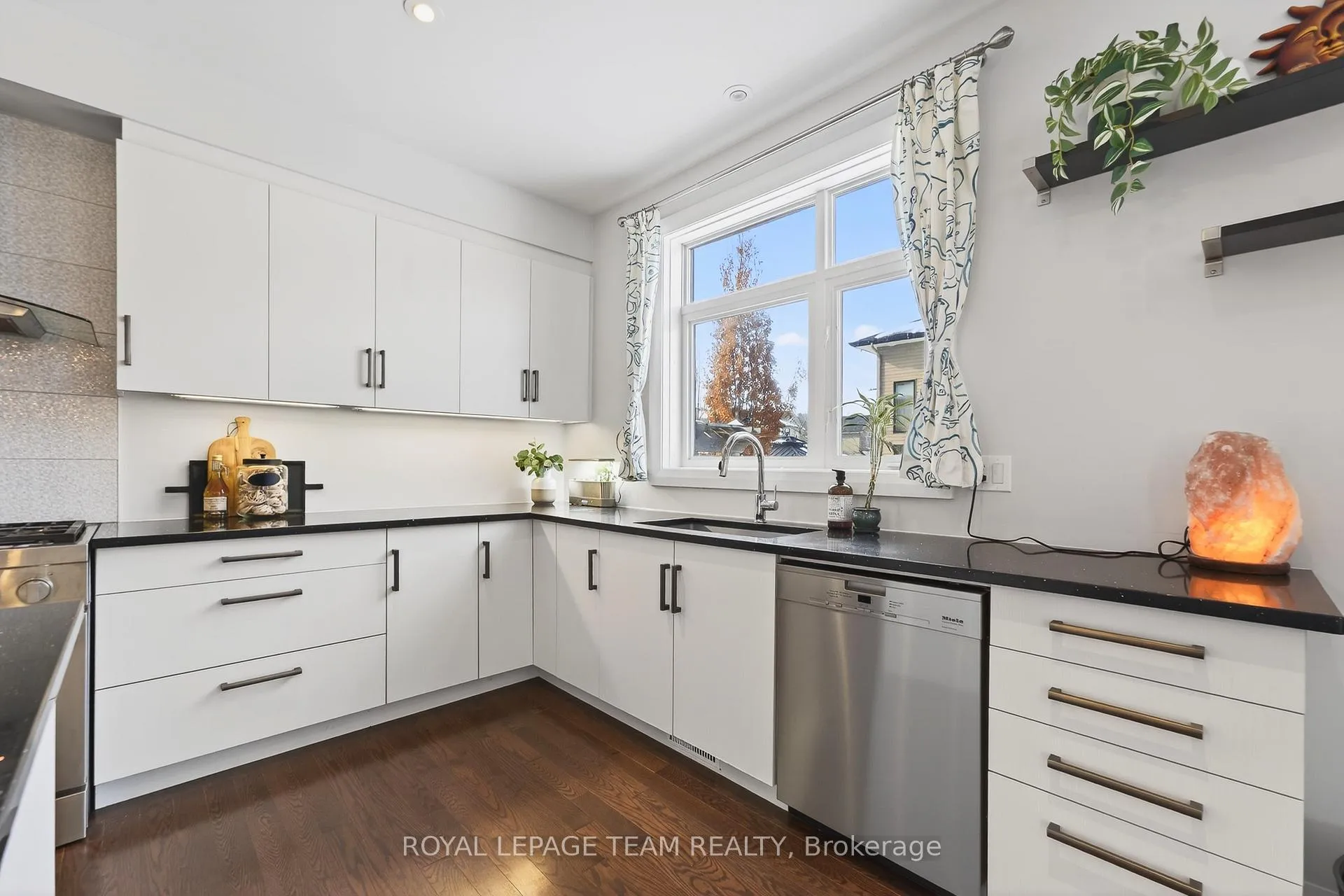 Photo 16 of 138 Stonemeadow Drive, Ottawa, Kanata - Bridlewood — HOMEH