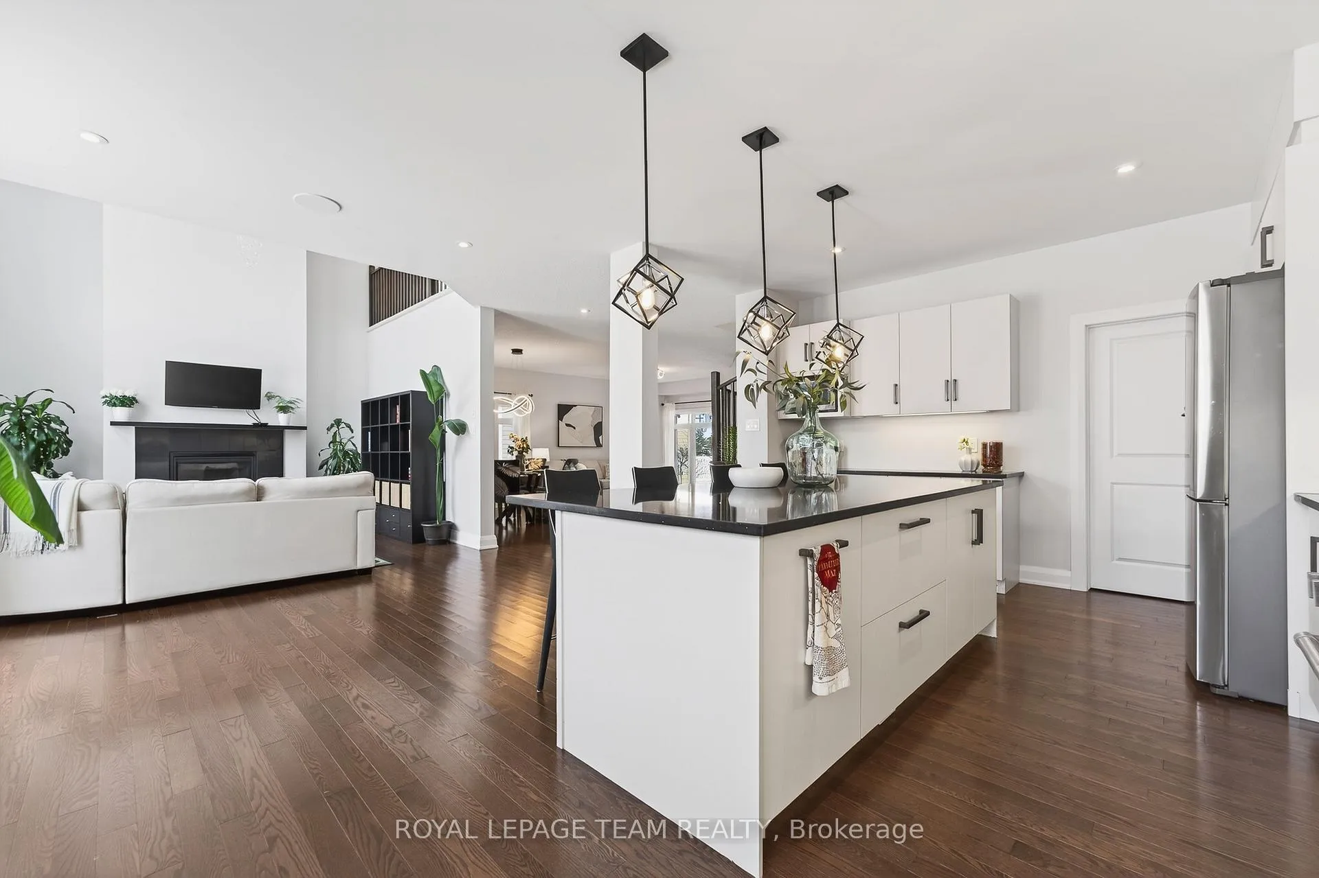 Photo 17 of 138 Stonemeadow Drive, Ottawa, Kanata - Bridlewood — HOMEH