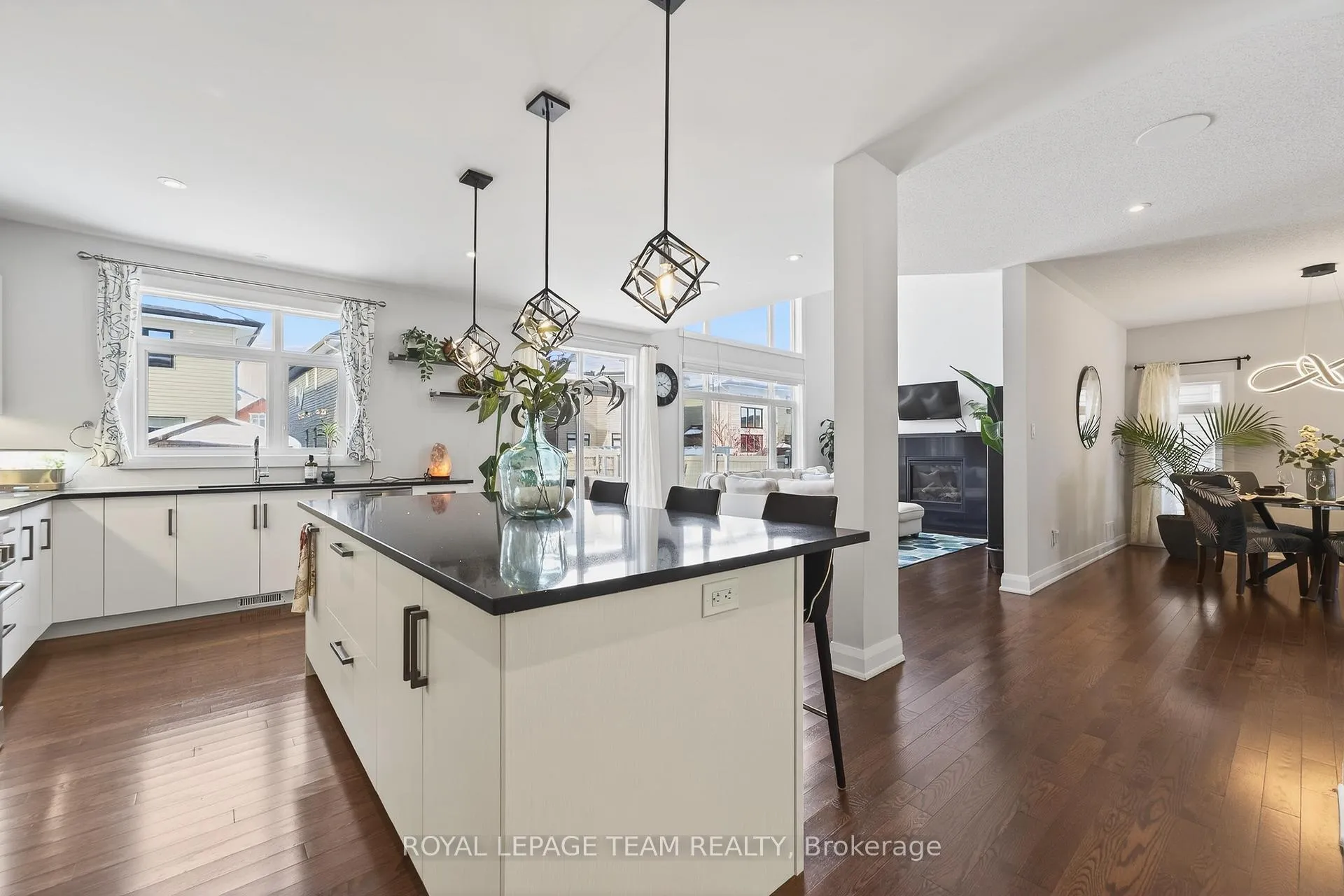 Photo 19 of 138 Stonemeadow Drive, Ottawa, Kanata - Bridlewood — HOMEH