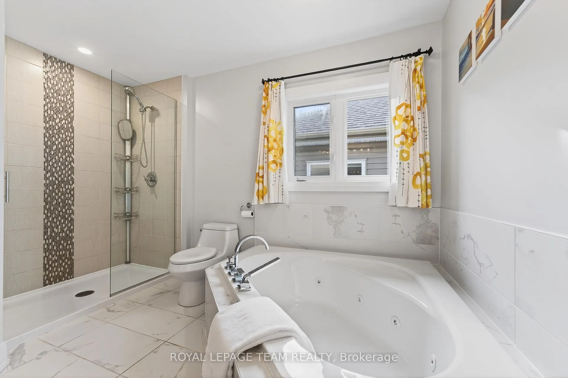 Photo 34 of 138 Stonemeadow Drive, Ottawa, Kanata - Bridlewood — HOMEH