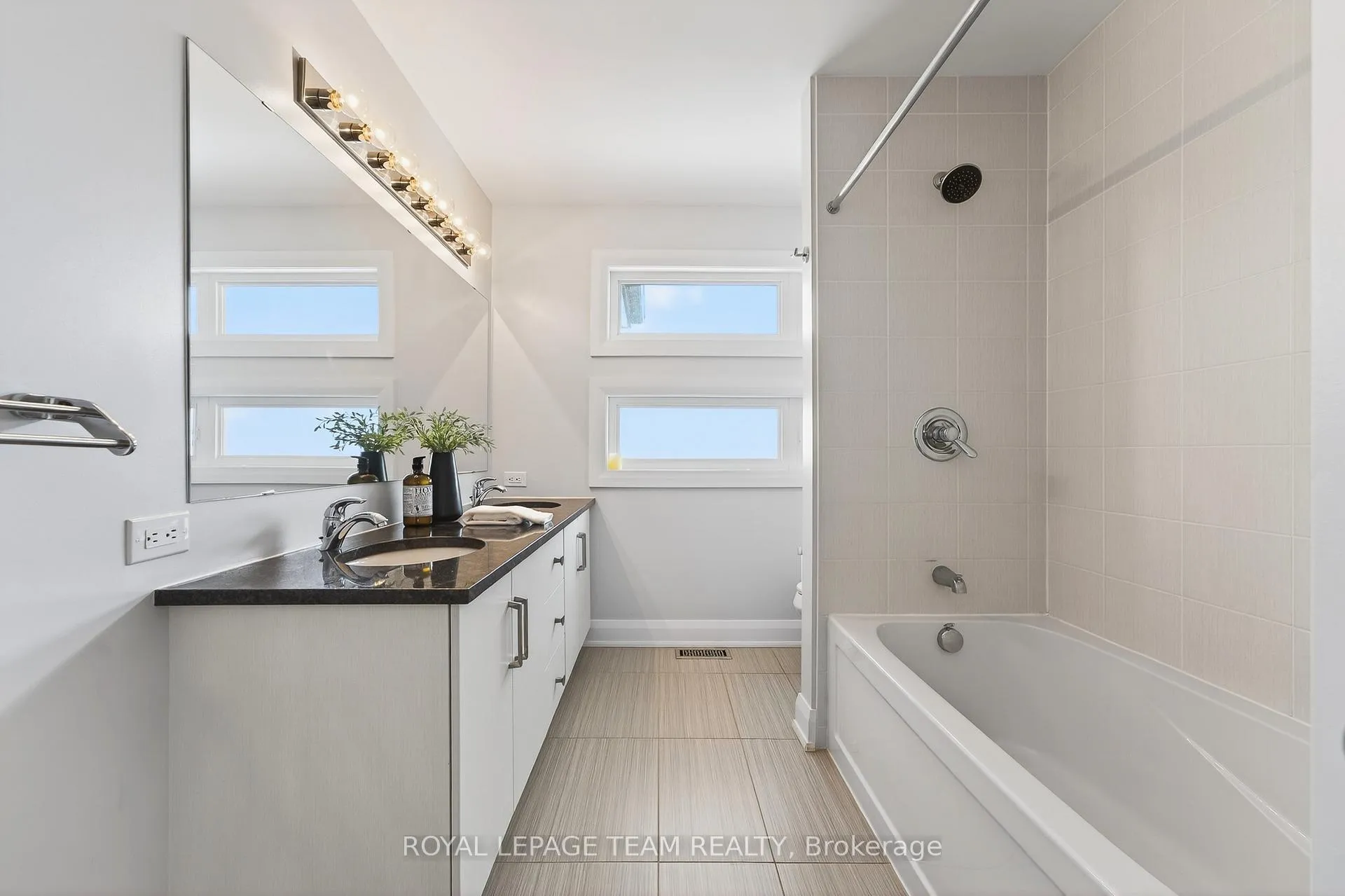 Photo 41 of 138 Stonemeadow Drive, Ottawa, Kanata - Bridlewood — HOMEH