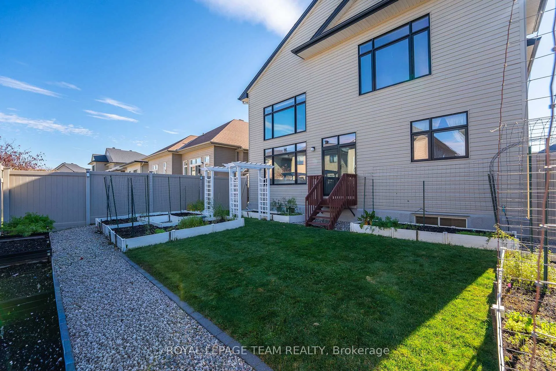 Photo 48 of 138 Stonemeadow Drive, Ottawa, Kanata - Bridlewood — HOMEH