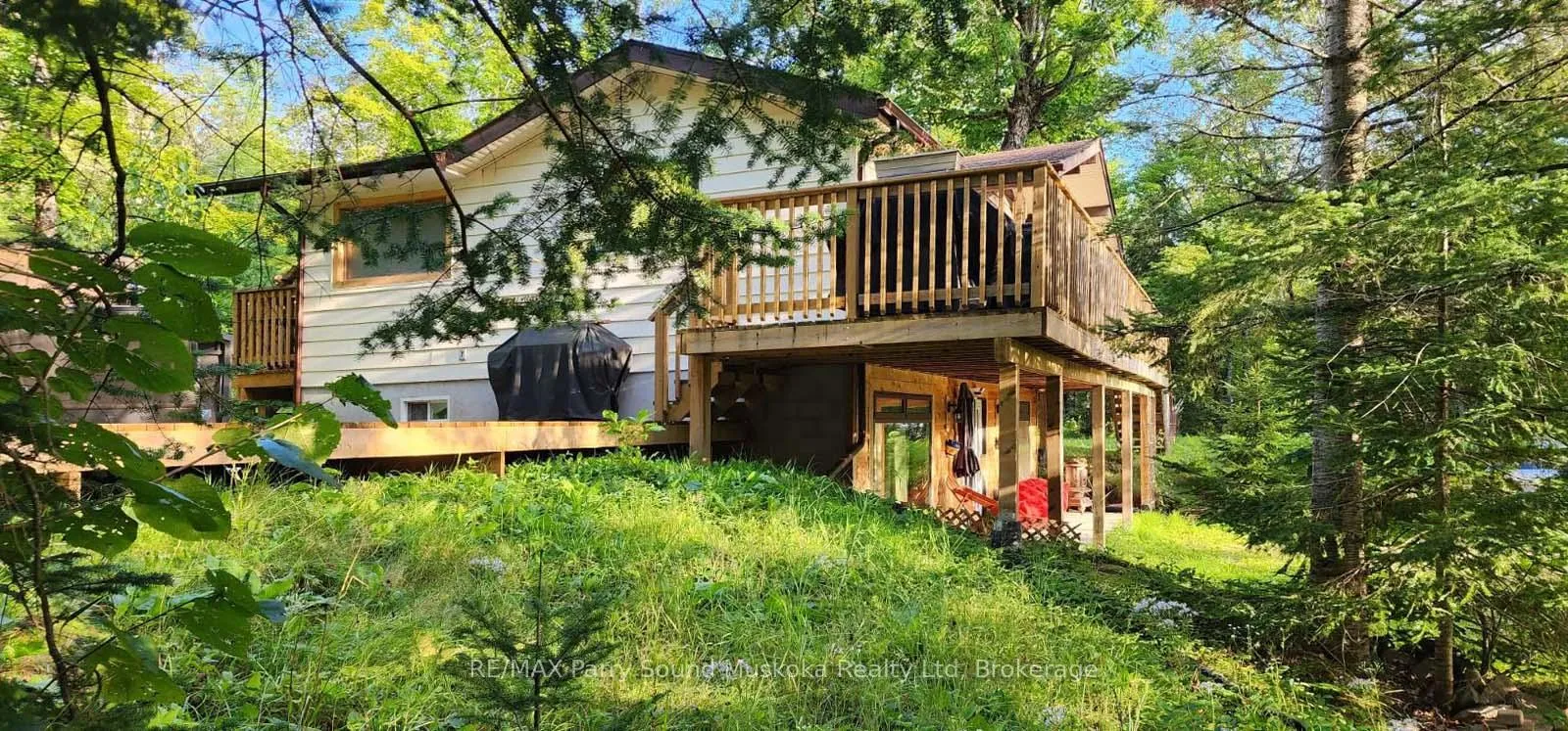 Photo 35 of 37 Lynberry Drive, Seguin — HOMEH