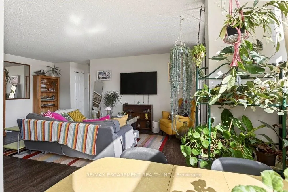 Photo 19 of Unit 906, 1950 Main Street W, Hamilton, Ainslie Wood — HOMEH