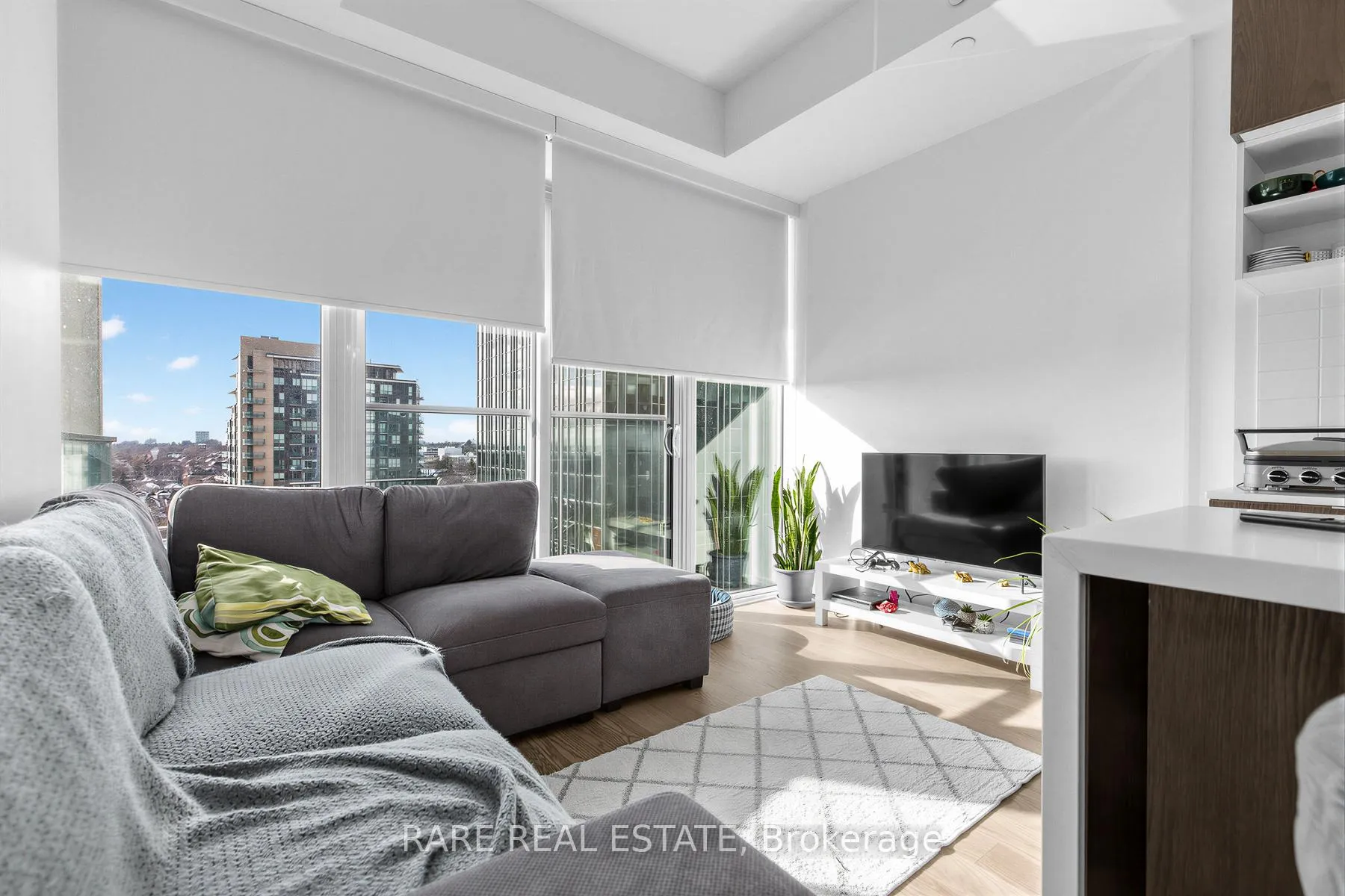 Photo 5 of Unit 1515, 5 Soudan Avenue, Toronto, Mount Pleasant West — HOMEH