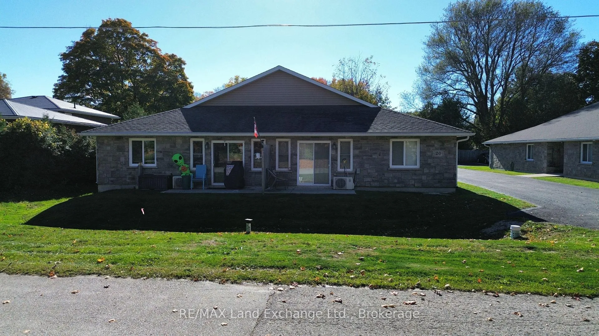 Photo 1 of 20 Stanley Street, Kincardine — HOMEH
