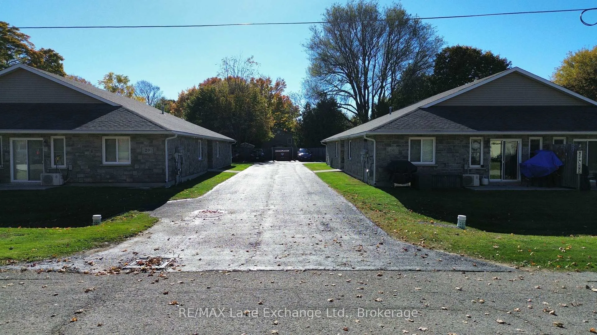 Photo 3 of 20 Stanley Street, Kincardine — HOMEH