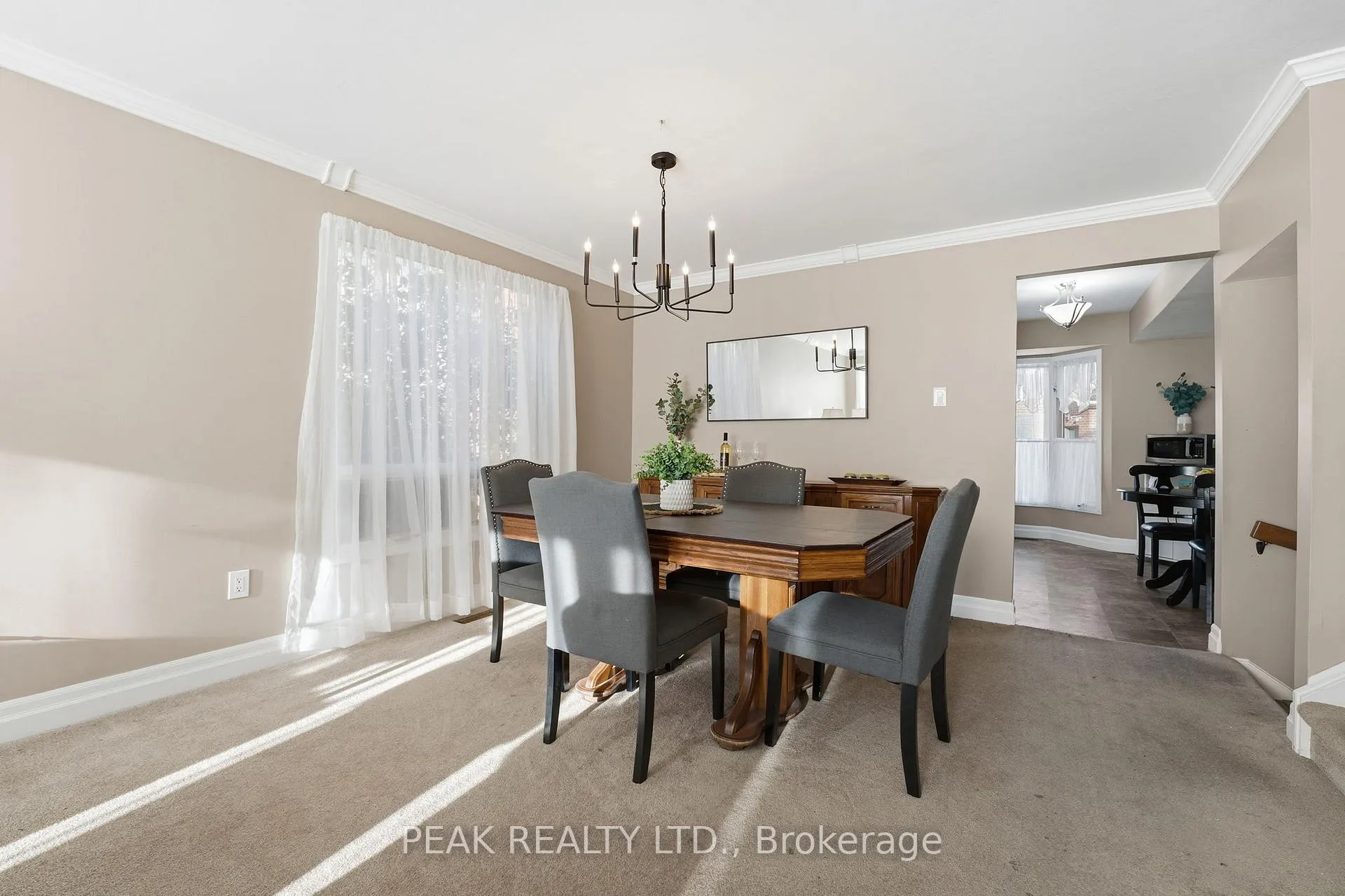 Photo 7 of 23 Vance Crescent, Hamilton, Waterdown — HOMEH