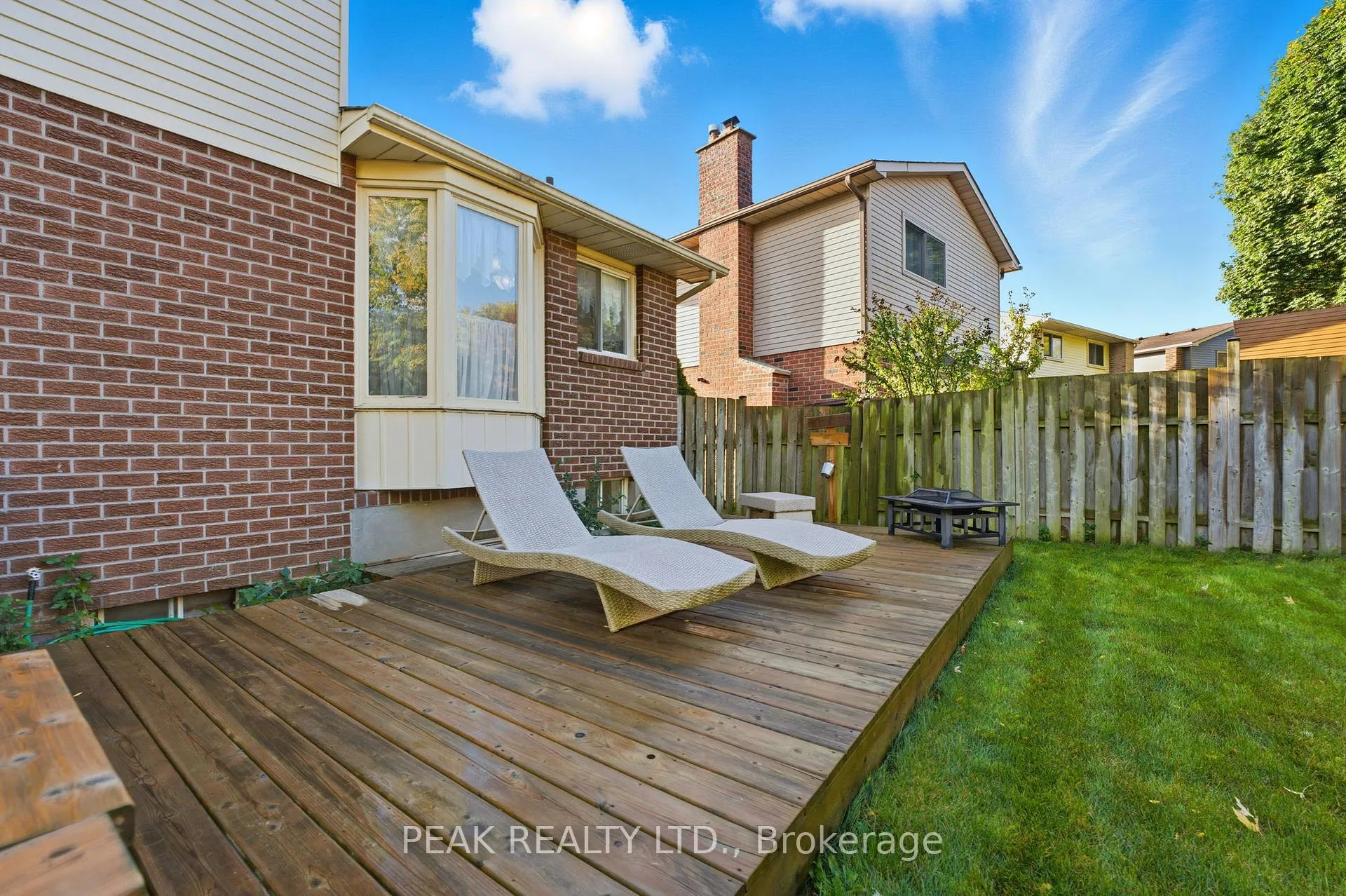Photo 28 of 23 Vance Crescent, Hamilton, Waterdown — HOMEH