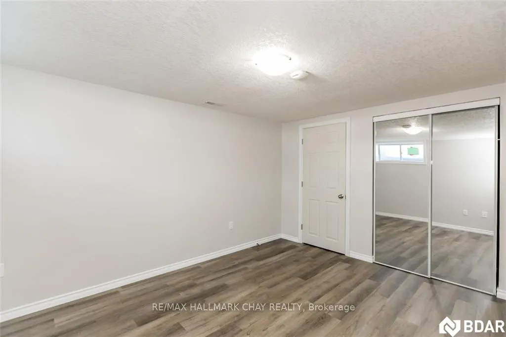 Photo 8 of Unit B, 522 William Street, Midland — HOMEH