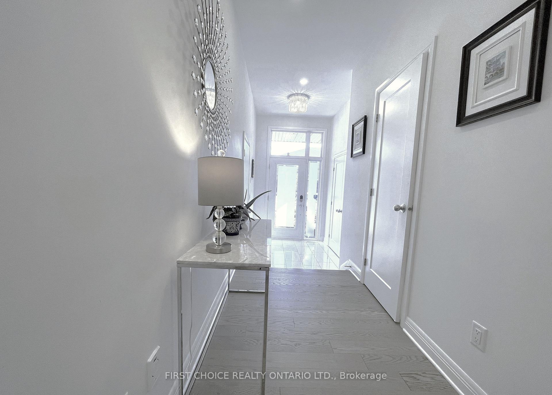Photo 4 of 307 Wigwas Street, Ottawa, CFB Rockcliffe and Area — HOMEH