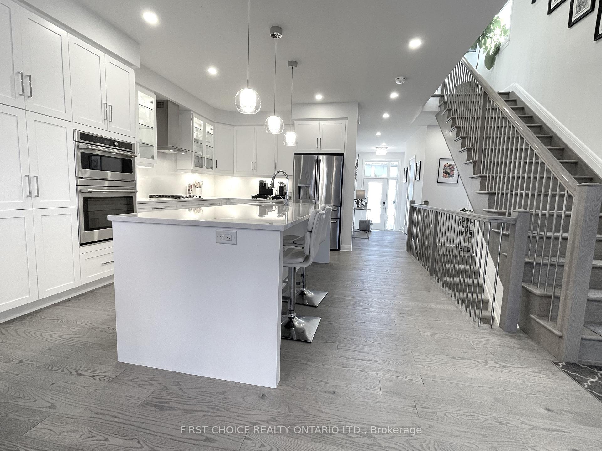 Photo 8 of 307 Wigwas Street, Ottawa, CFB Rockcliffe and Area — HOMEH