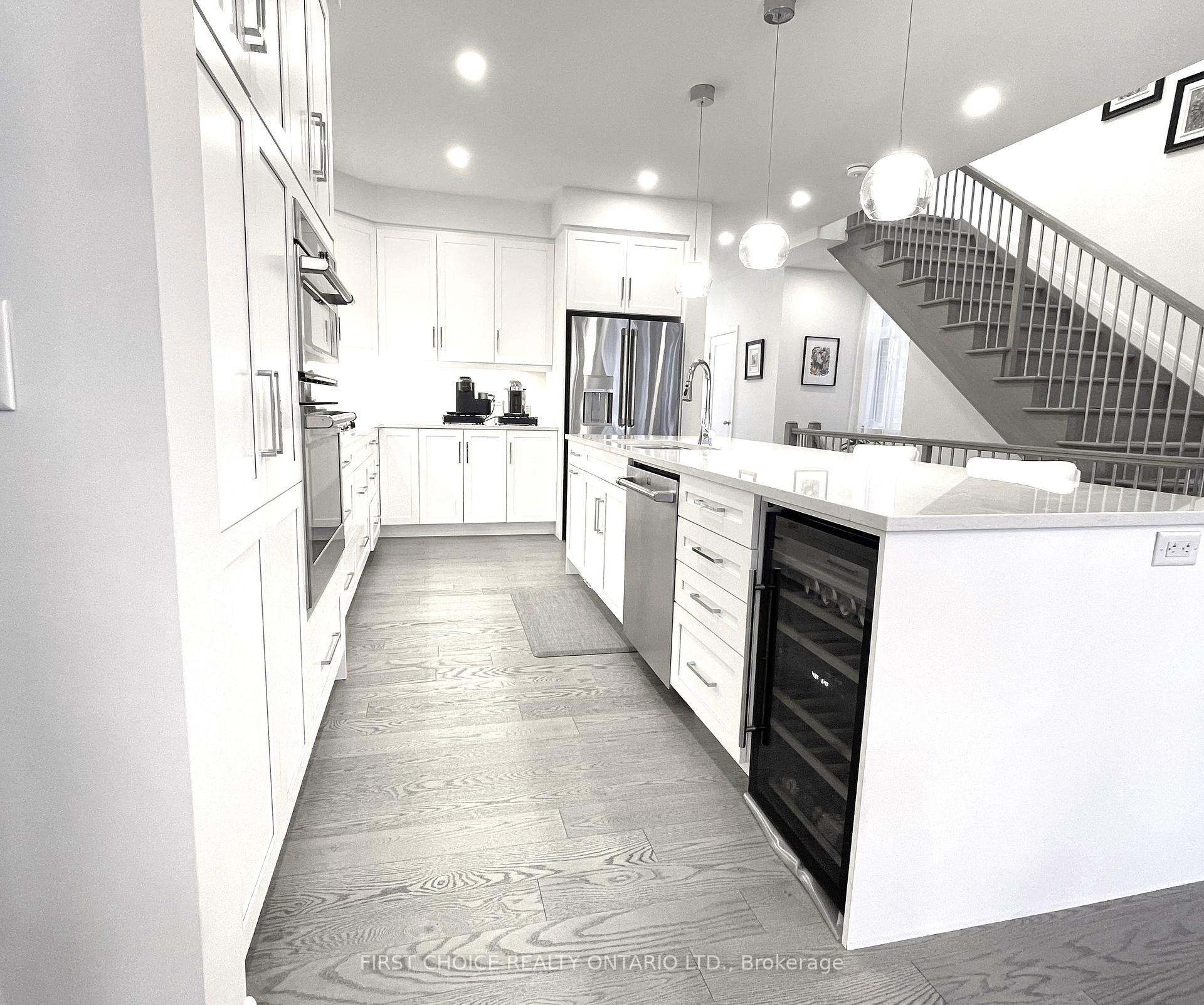 Photo 10 of 307 Wigwas Street, Ottawa, CFB Rockcliffe and Area — HOMEH