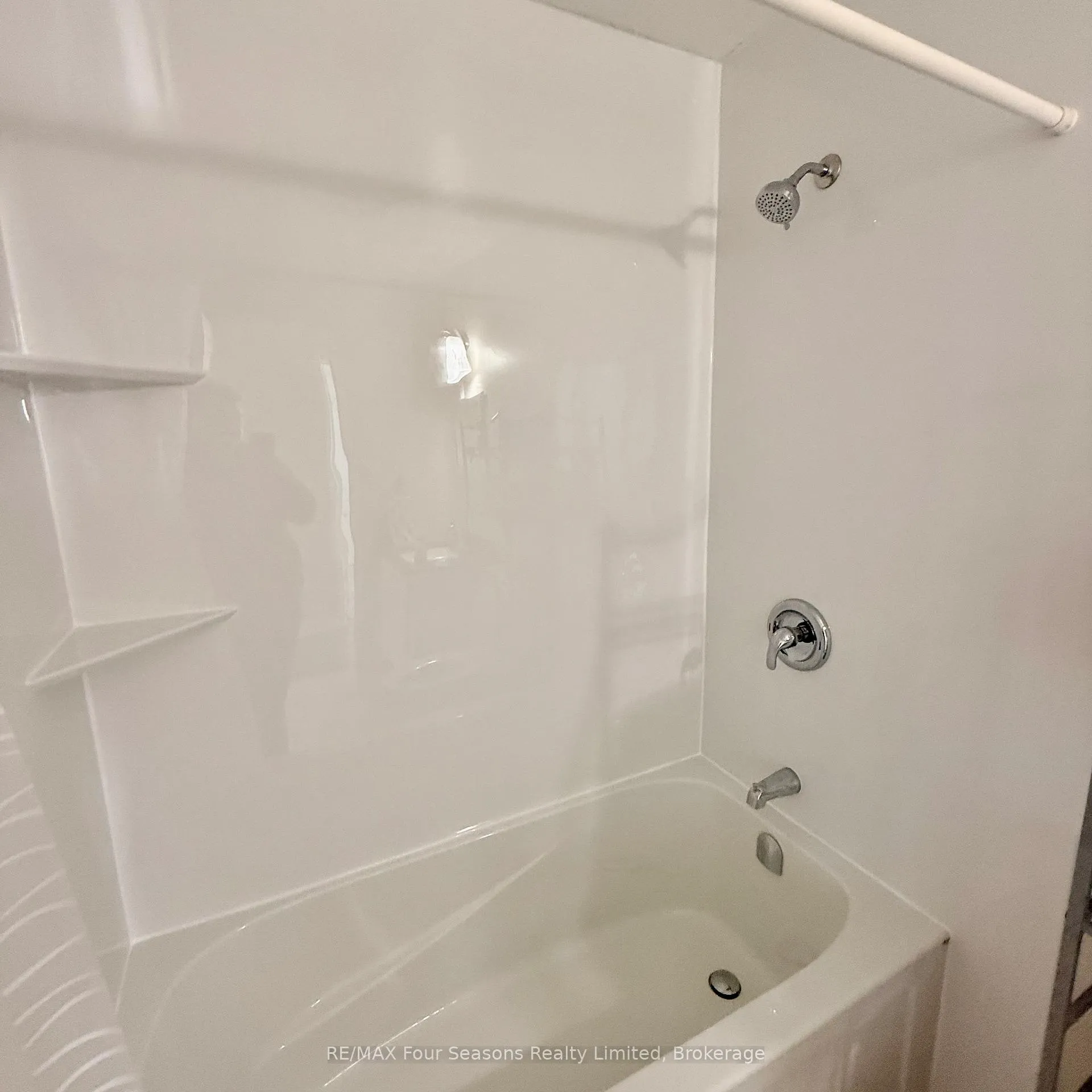 Photo 10 of Unit 1, 75 Telfer Road, Collingwood — HOMEH