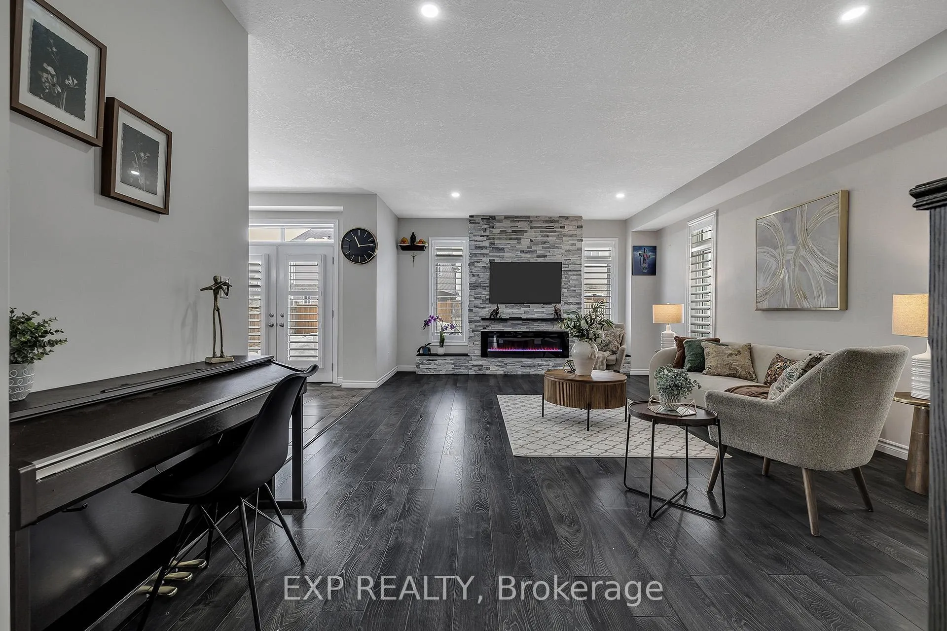 Photo 15 of 297 Thomas Slee Drive, Kitchener — HOMEH