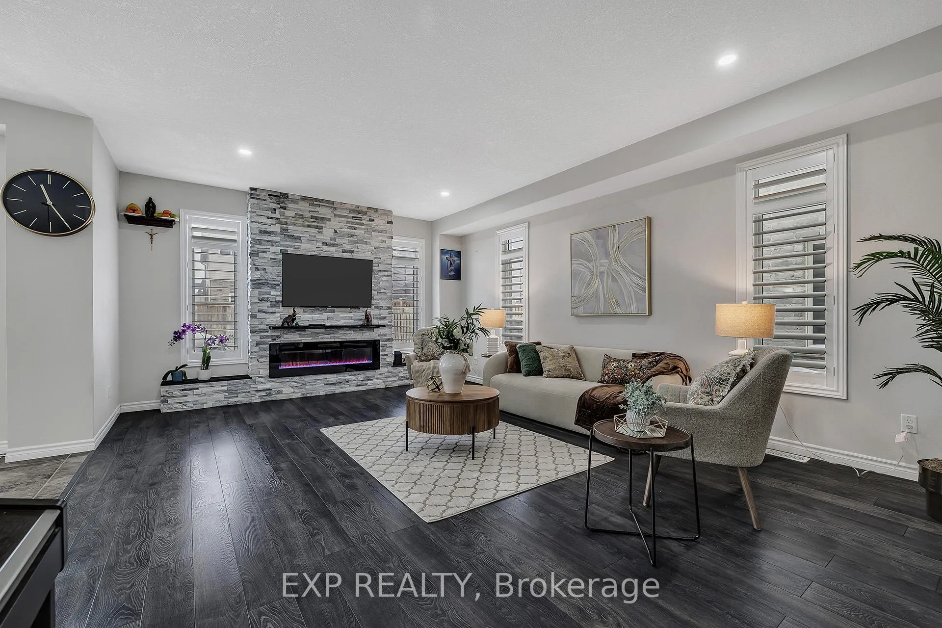 Photo 17 of 297 Thomas Slee Drive, Kitchener — HOMEH