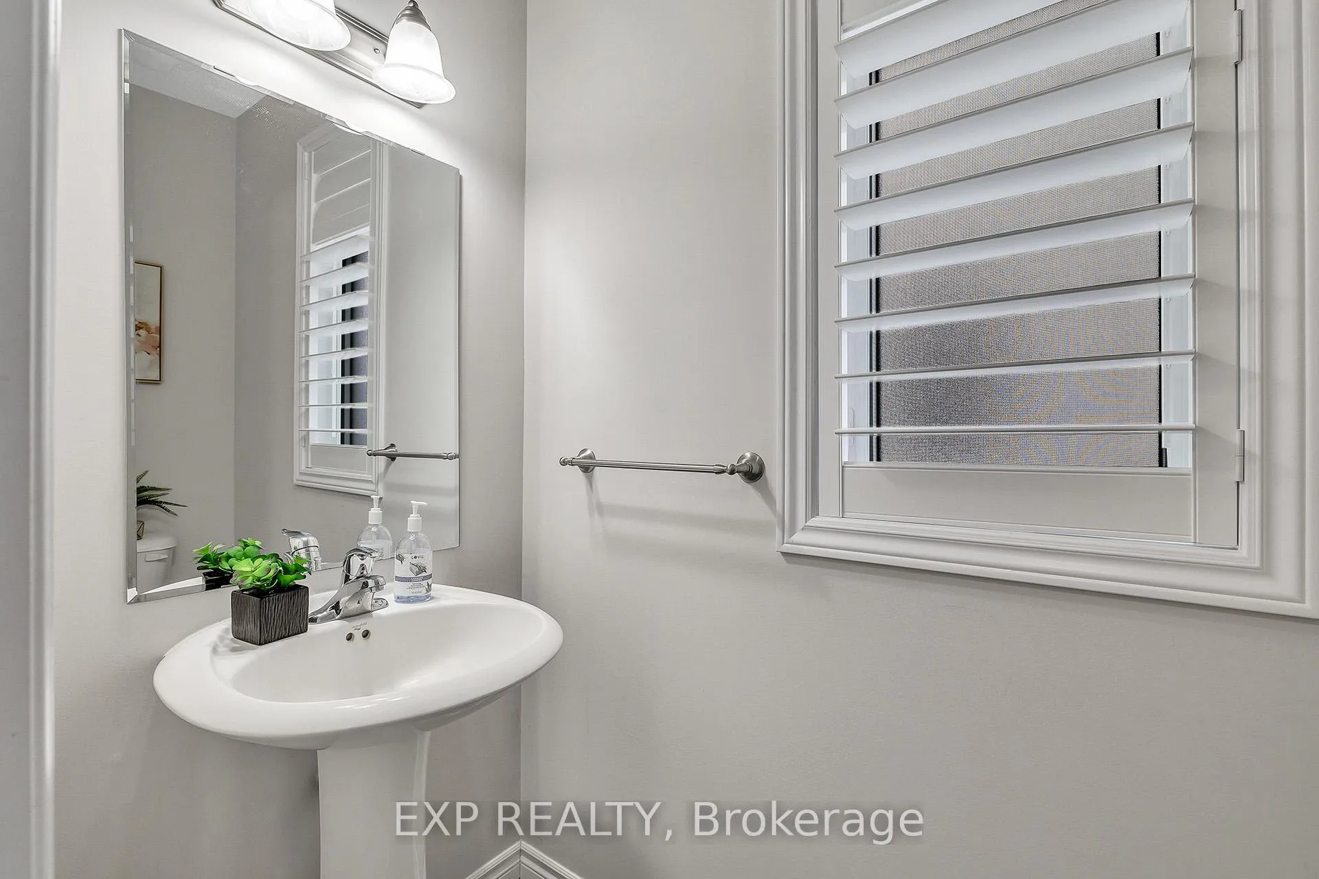 Photo 20 of 297 Thomas Slee Drive, Kitchener — HOMEH