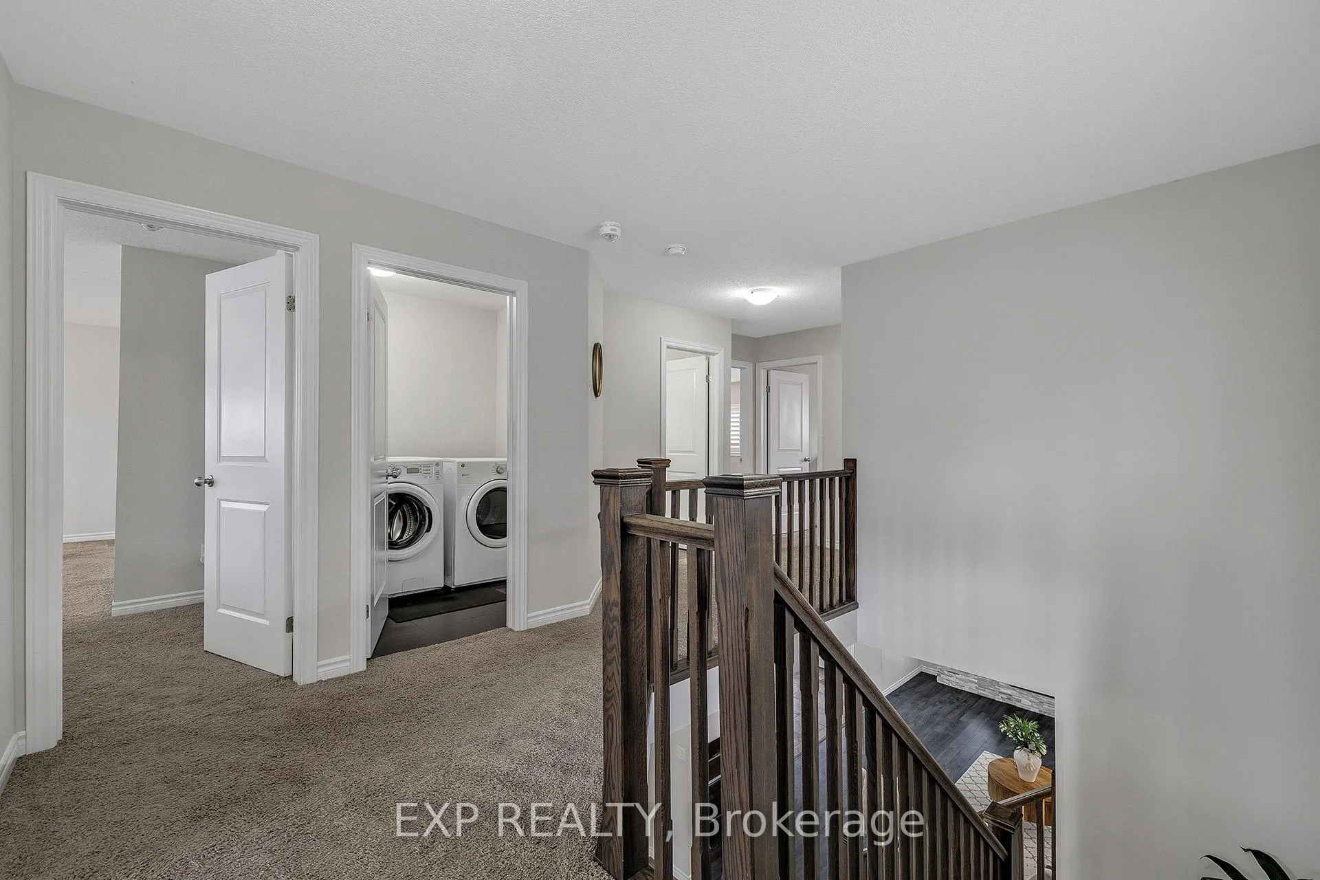 Photo 23 of 297 Thomas Slee Drive, Kitchener — HOMEH