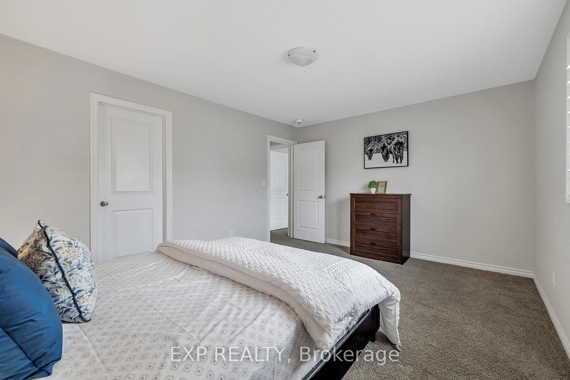 Photo 33 of 297 Thomas Slee Drive, Kitchener — HOMEH