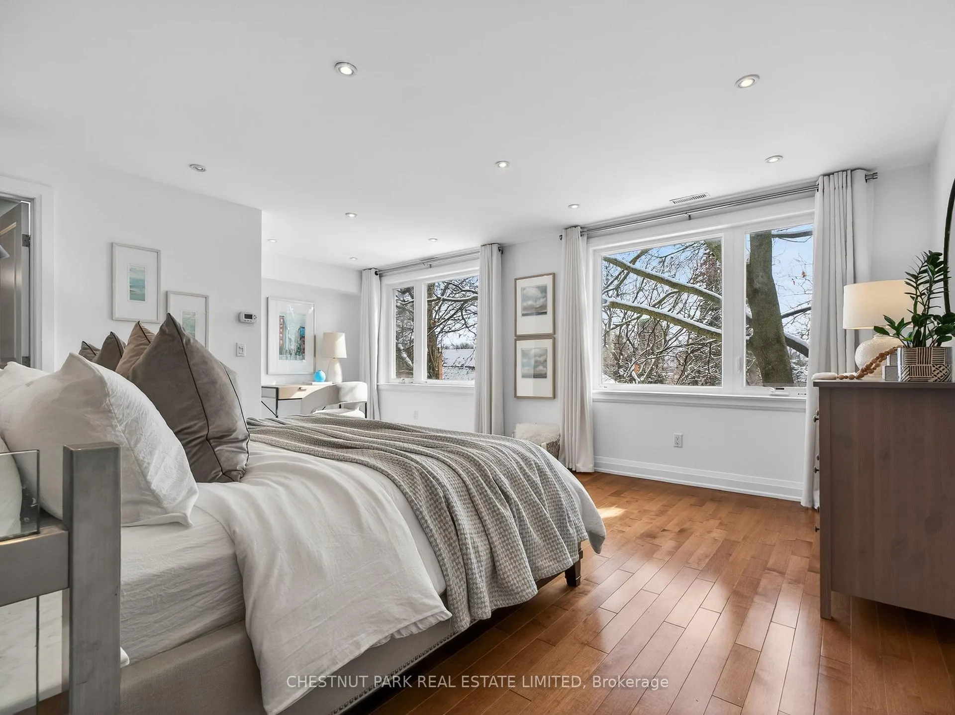 Photo 14 of 101 Manor Road E, Toronto, Mount Pleasant West — HOMEH