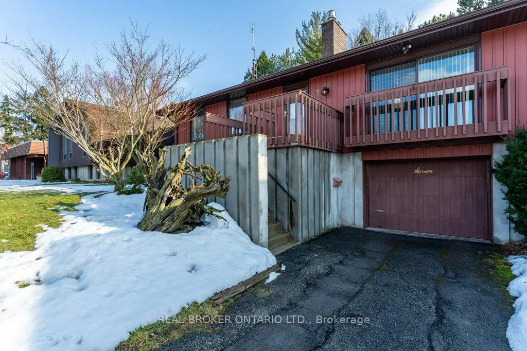 Photo 3 of 7 The Pinery, St. Catharines, Vine/Linwell — HOMEH