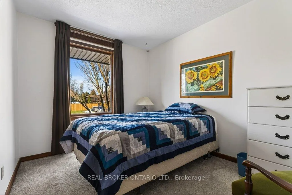Photo 23 of 7 The Pinery, St. Catharines, Vine/Linwell — HOMEH