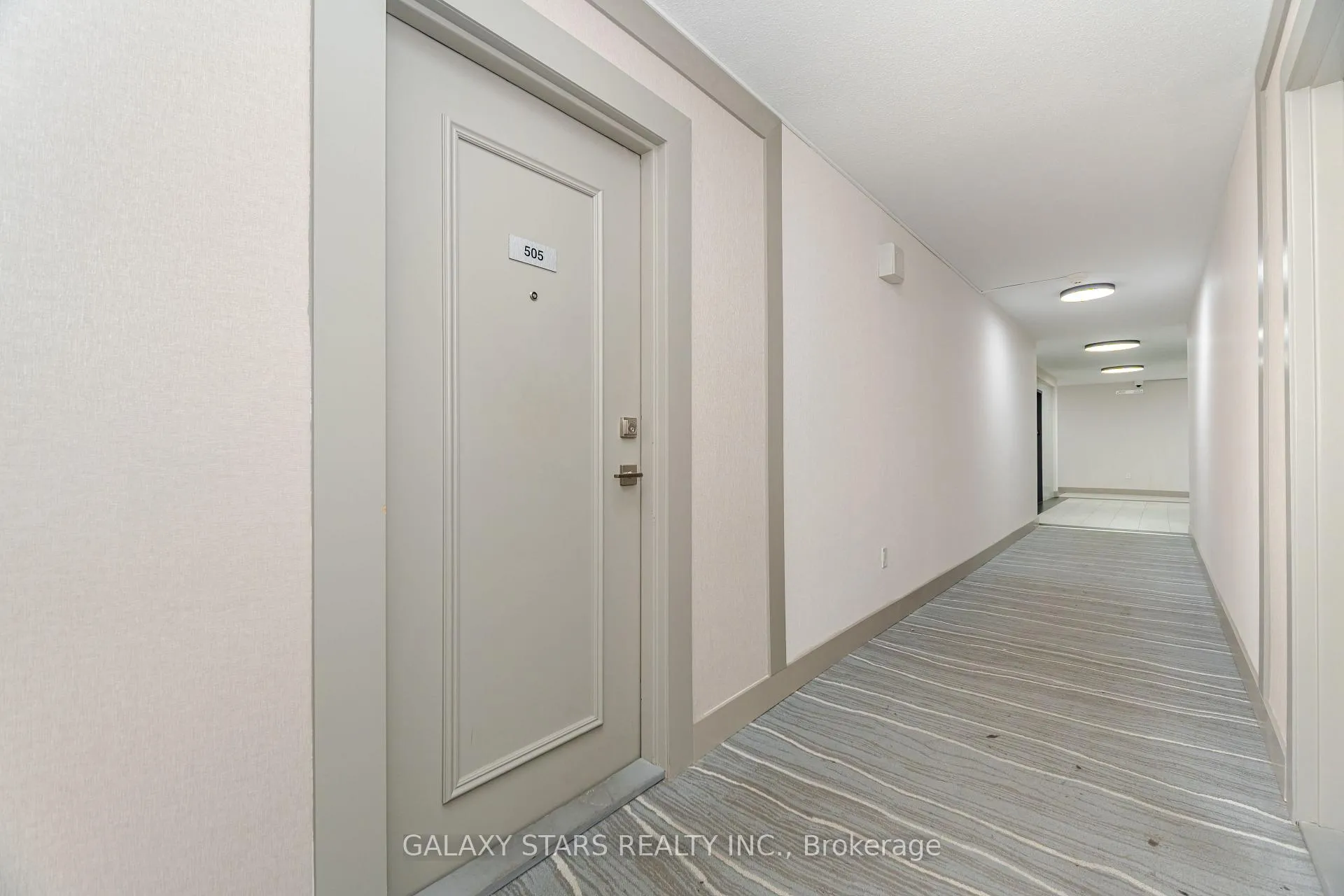 Photo 2 of Unit 505, 5 Vicora Linkway Way, Toronto, Flemingdon Park — HOMEH