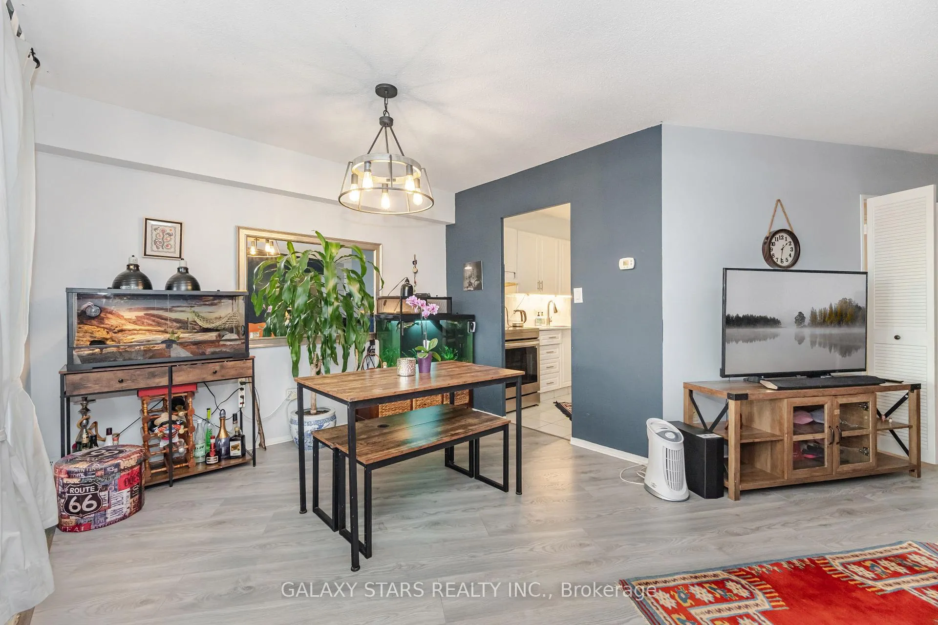 Photo 6 of Unit 505, 5 Vicora Linkway Way, Toronto, Flemingdon Park — HOMEH