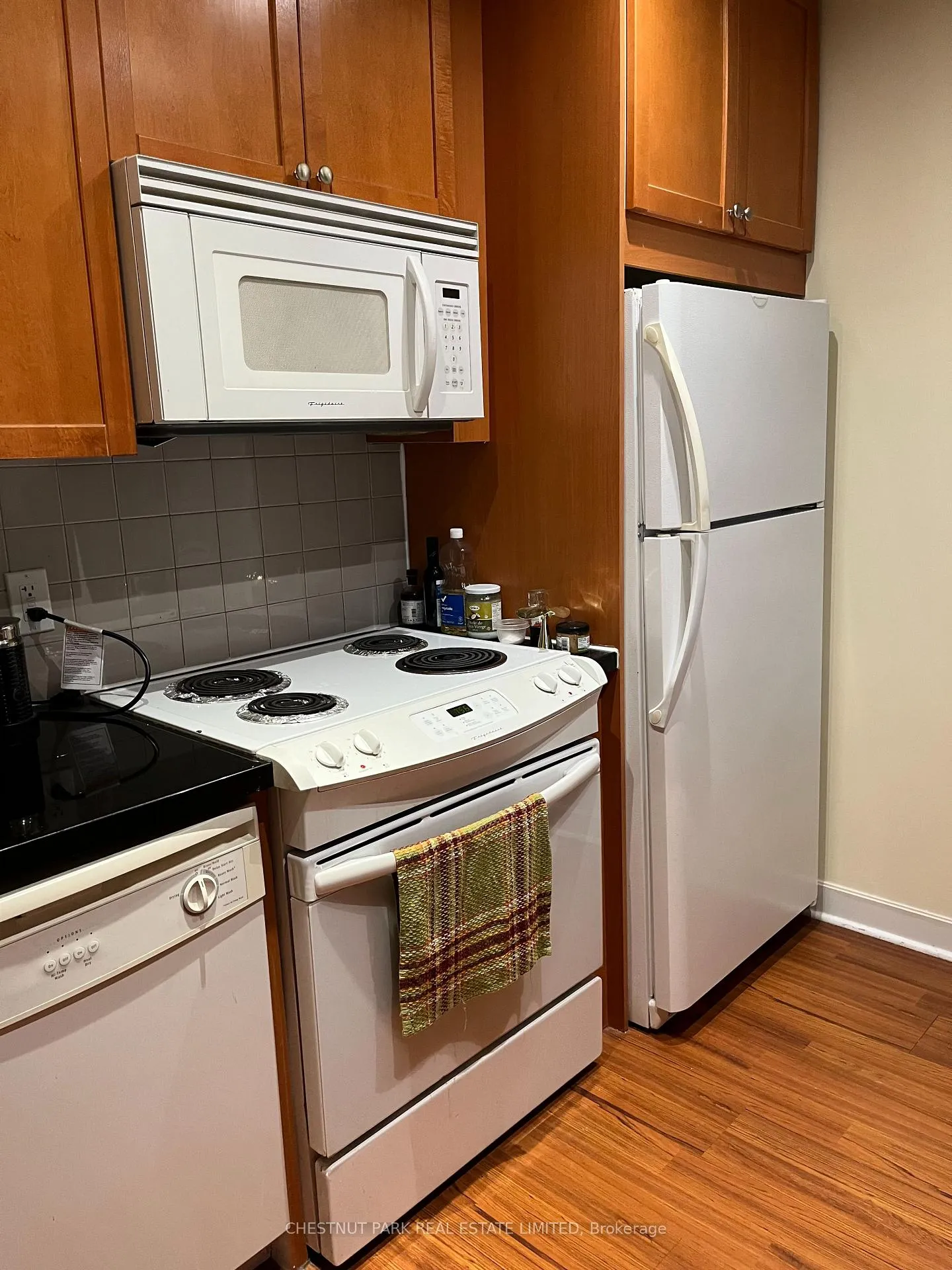 Photo 4 of Unit 1209, 85 Bloor Street E, Toronto, Church-Yonge Corridor — HOMEH