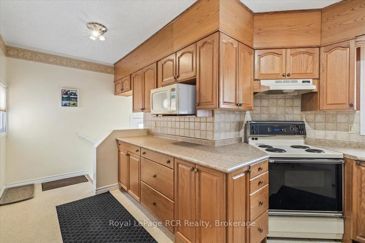 Photo 11 of 560 6th Avenue, Hanover — HOMEH