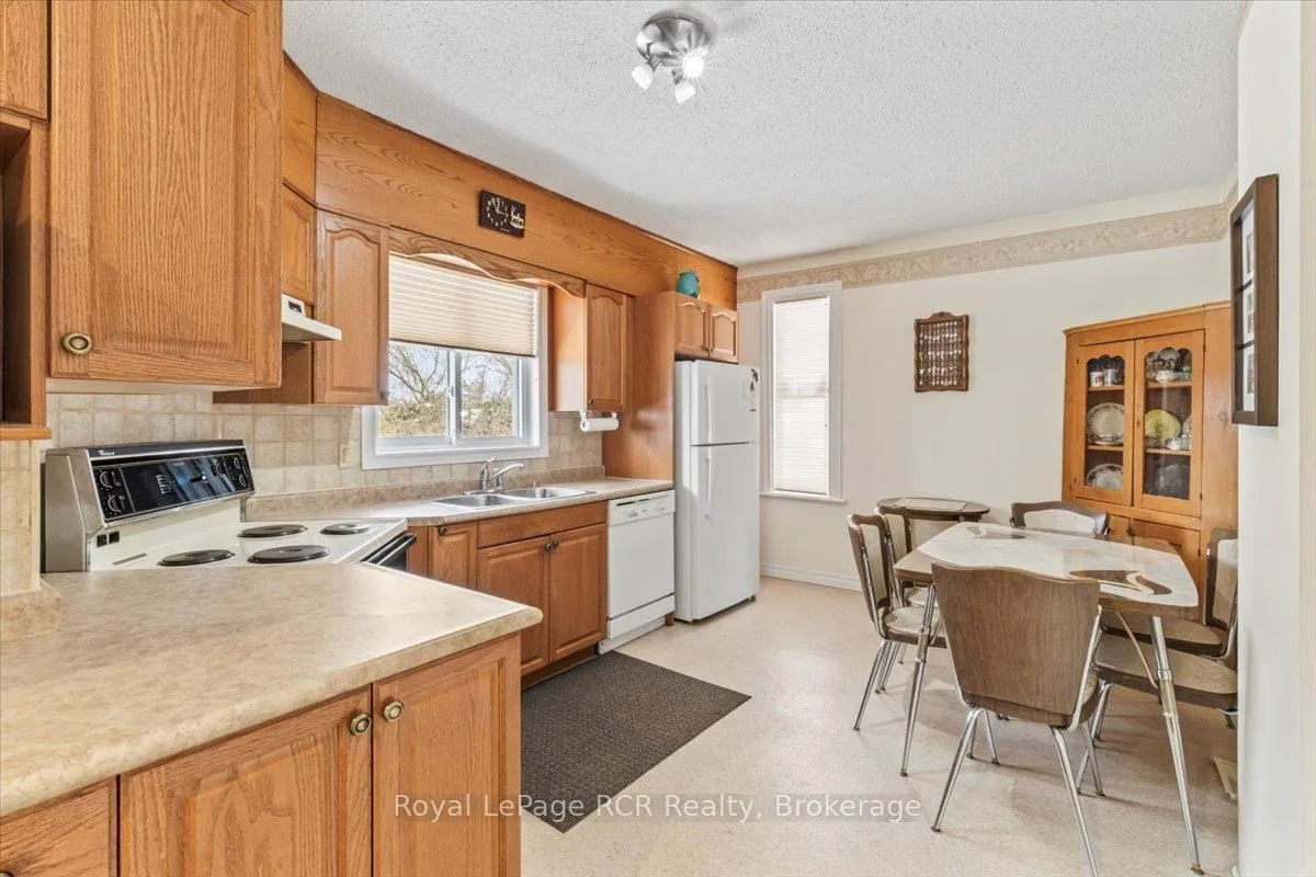 Photo 12 of 560 6th Avenue, Hanover — HOMEH