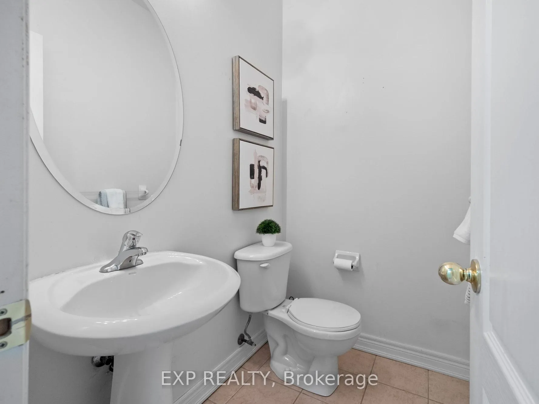 Photo 18 of 12 Delrosa Way, Hamilton, Winona Park — HOMEH
