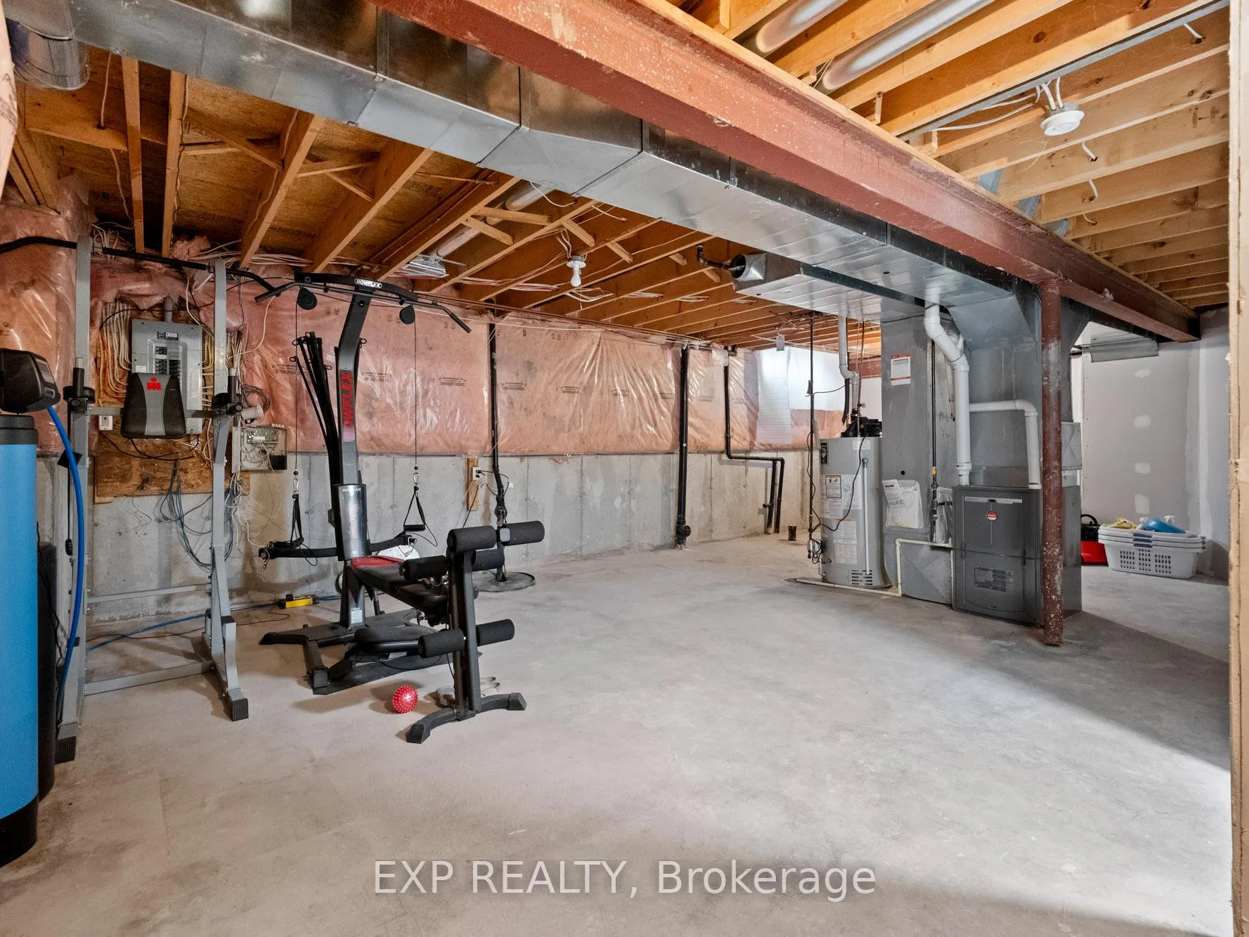 Photo 39 of 12 Delrosa Way, Hamilton, Winona Park — HOMEH