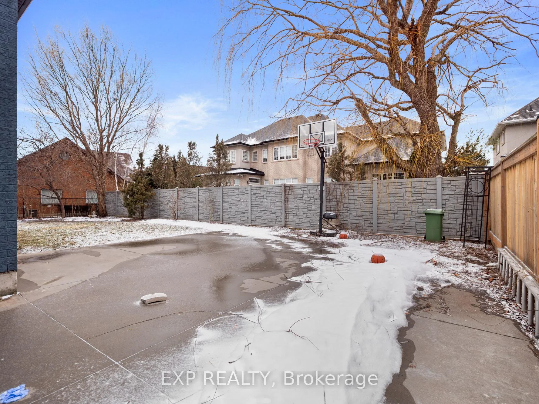 Photo 43 of 12 Delrosa Way, Hamilton, Winona Park — HOMEH