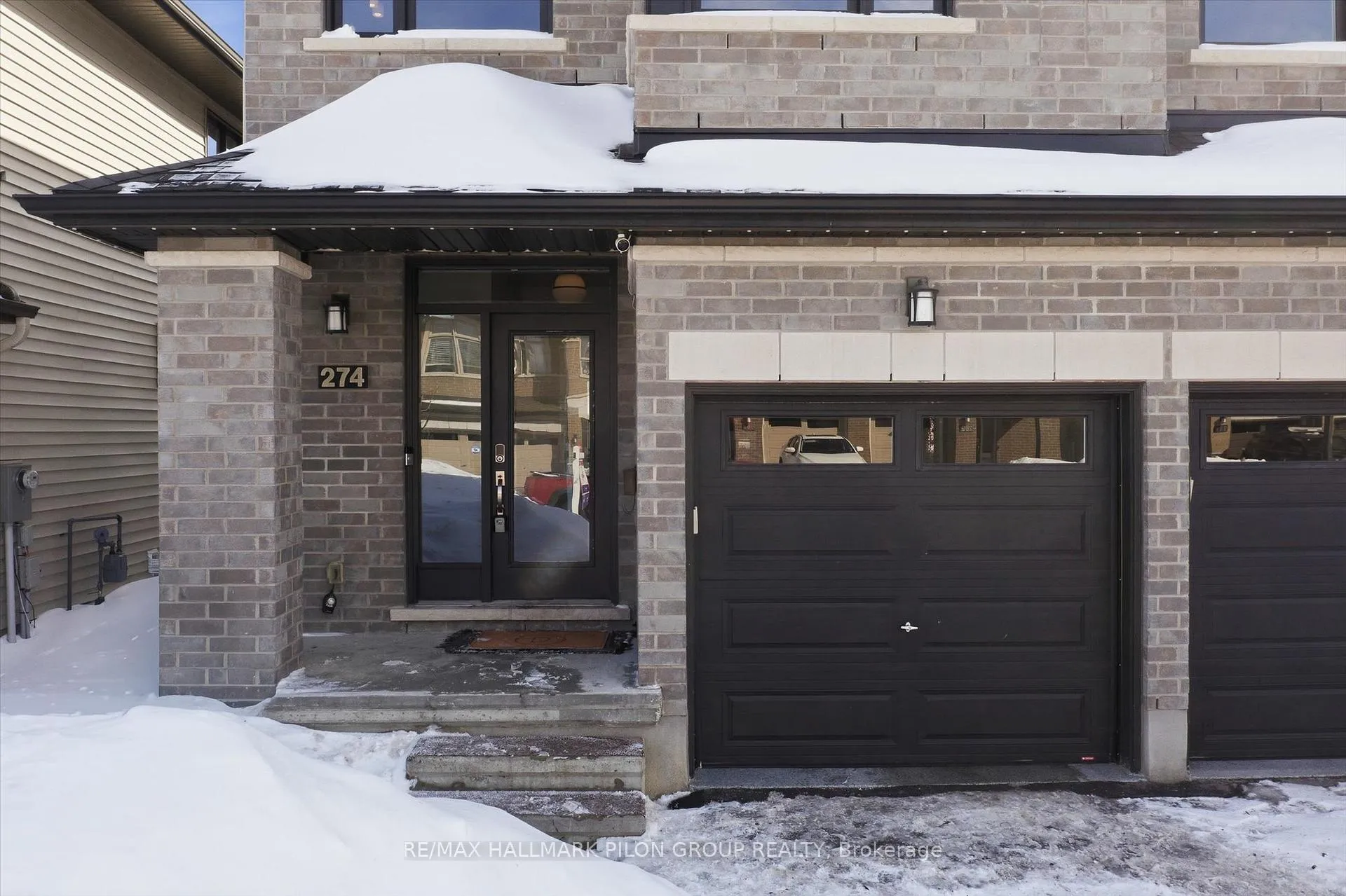 Photo 2 of 274 Shinleaf Crescent, Ottawa, Mer Bleue/Bradley Estates/Anderson Park — HOMEH