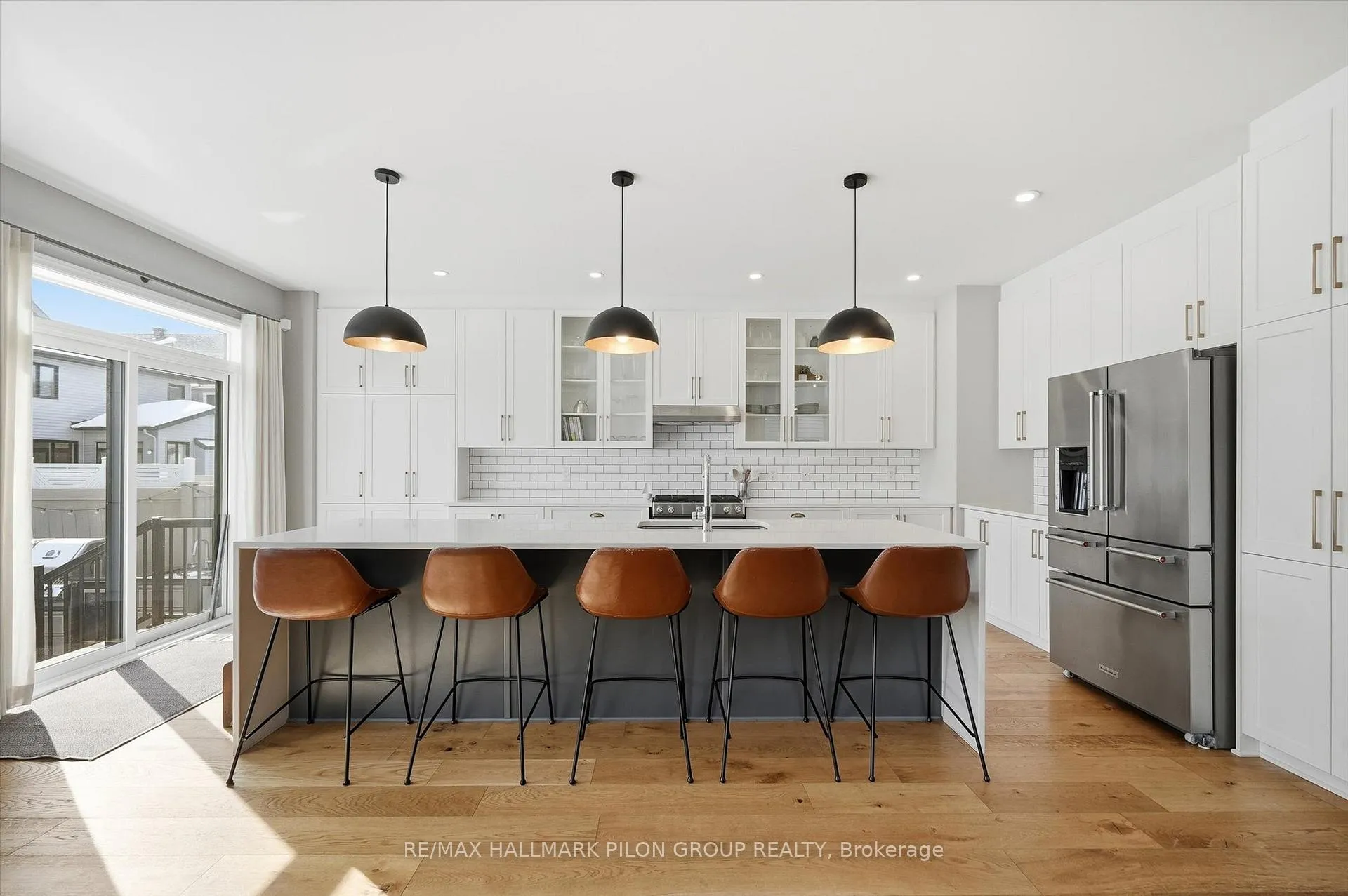 Photo 3 of 274 Shinleaf Crescent, Ottawa, Mer Bleue/Bradley Estates/Anderson Park — HOMEH