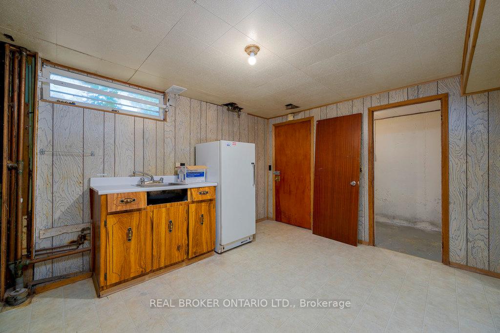 Photo 21 of 87 Viewmount Drive, Ottawa, Meadowlands/Crestview — HOMEH