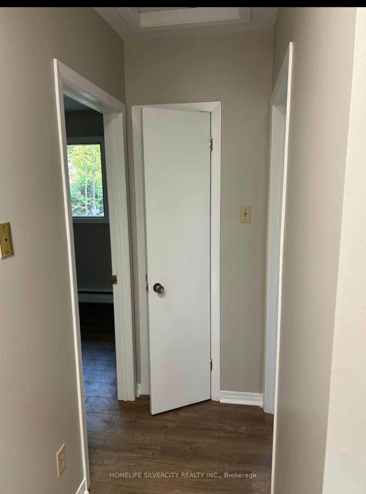 Photo 2 of 550 Gordon Avenue, London, South O — HOMEH