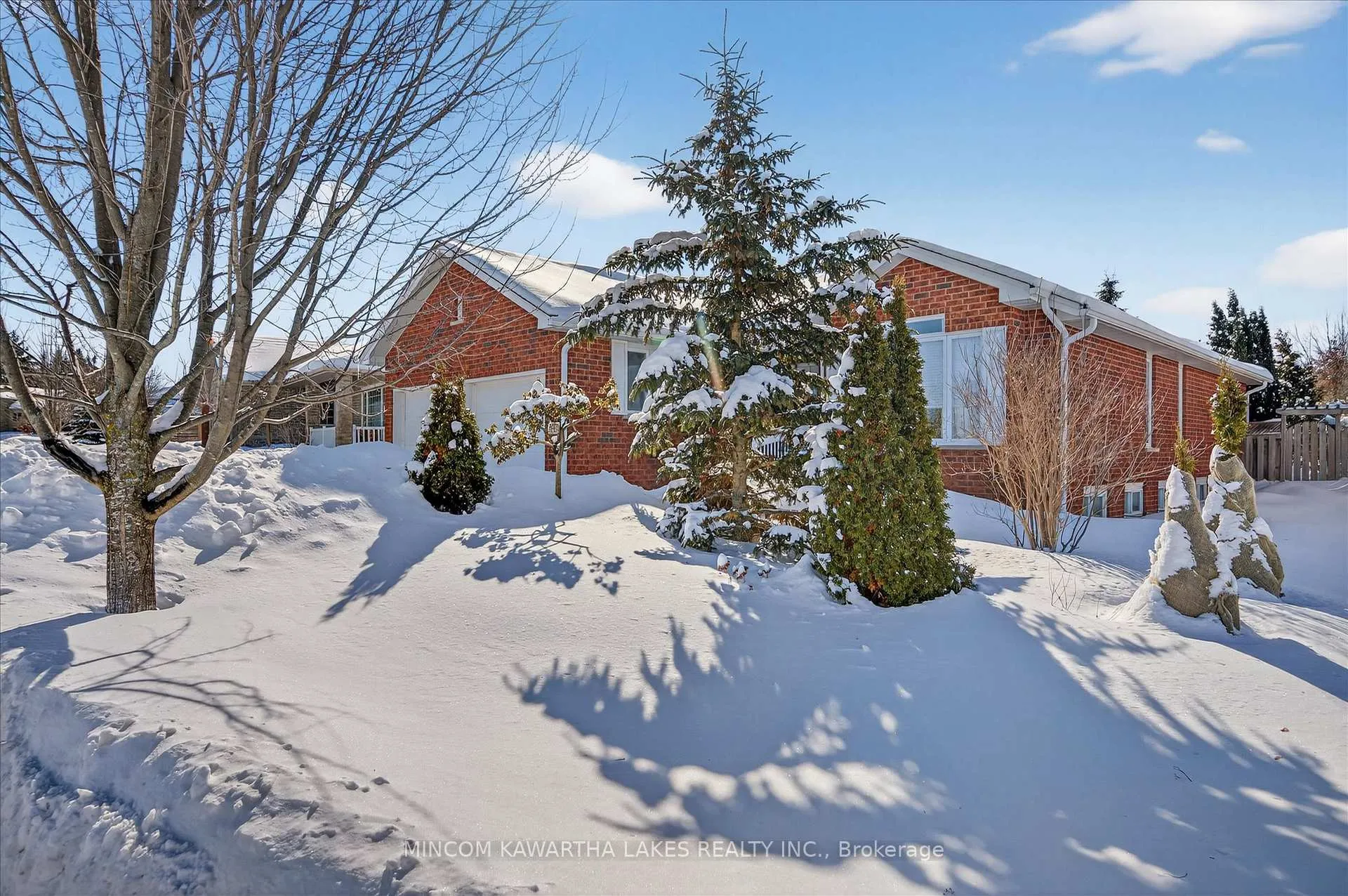 Photo 3 of 1643 Fair Avenue, Peterborough, Monaghan Ward 2 — HOMEH