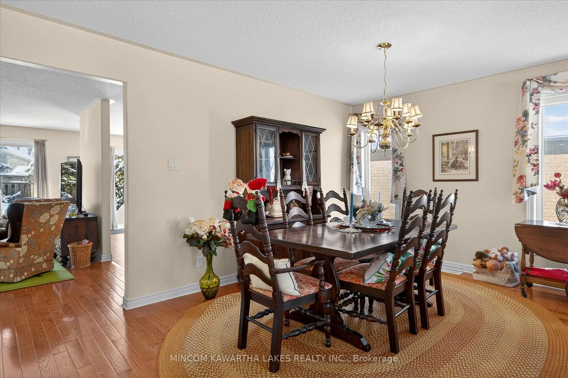 Photo 10 of 1643 Fair Avenue, Peterborough, Monaghan Ward 2 — HOMEH